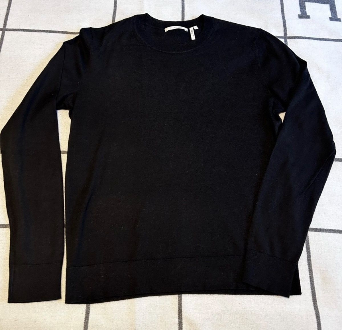 Helmut Lang Helmut Lang Silk/Wool Fine Knit Sweater Logo Black Size S Size US S / EU 44-46 / 1 - 3 Thumbnail