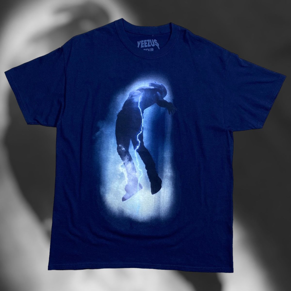 Kanye West Yeezus Tour 2013 Lightning Tee Size US L / EU 52-54 / 3 - 1 Thumbnail