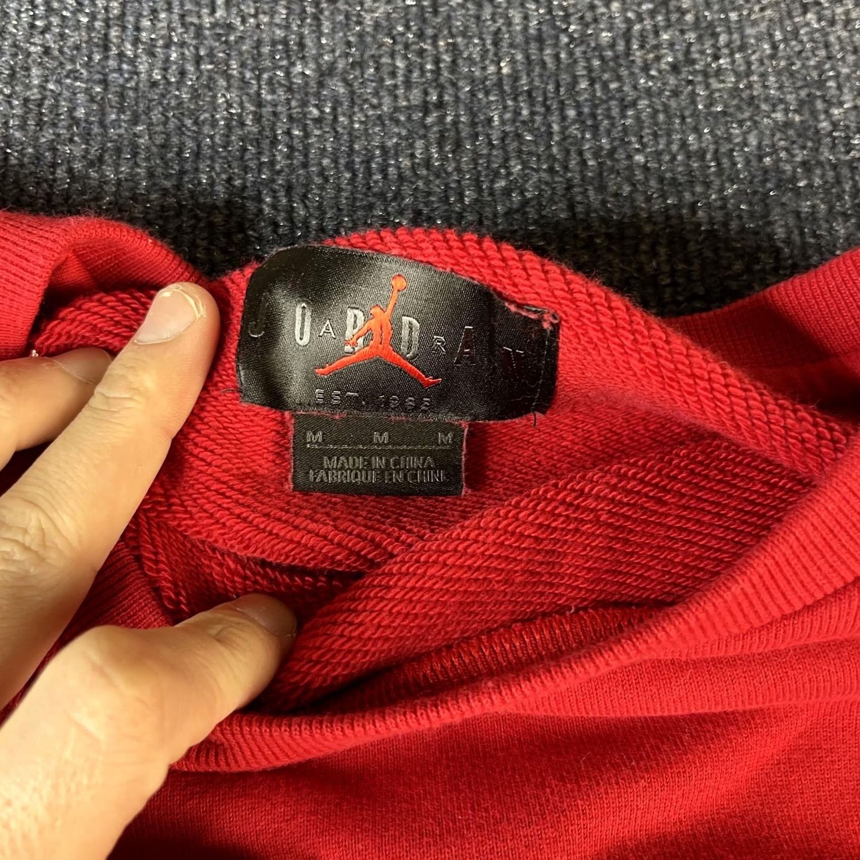 Jordan Brand Air Jordan Sweatshirt Mens Medium Red Gray Wing Logo Long Sleeve Crewneck Size US M / EU 48-50 / 2 - 2 Thumbnail
