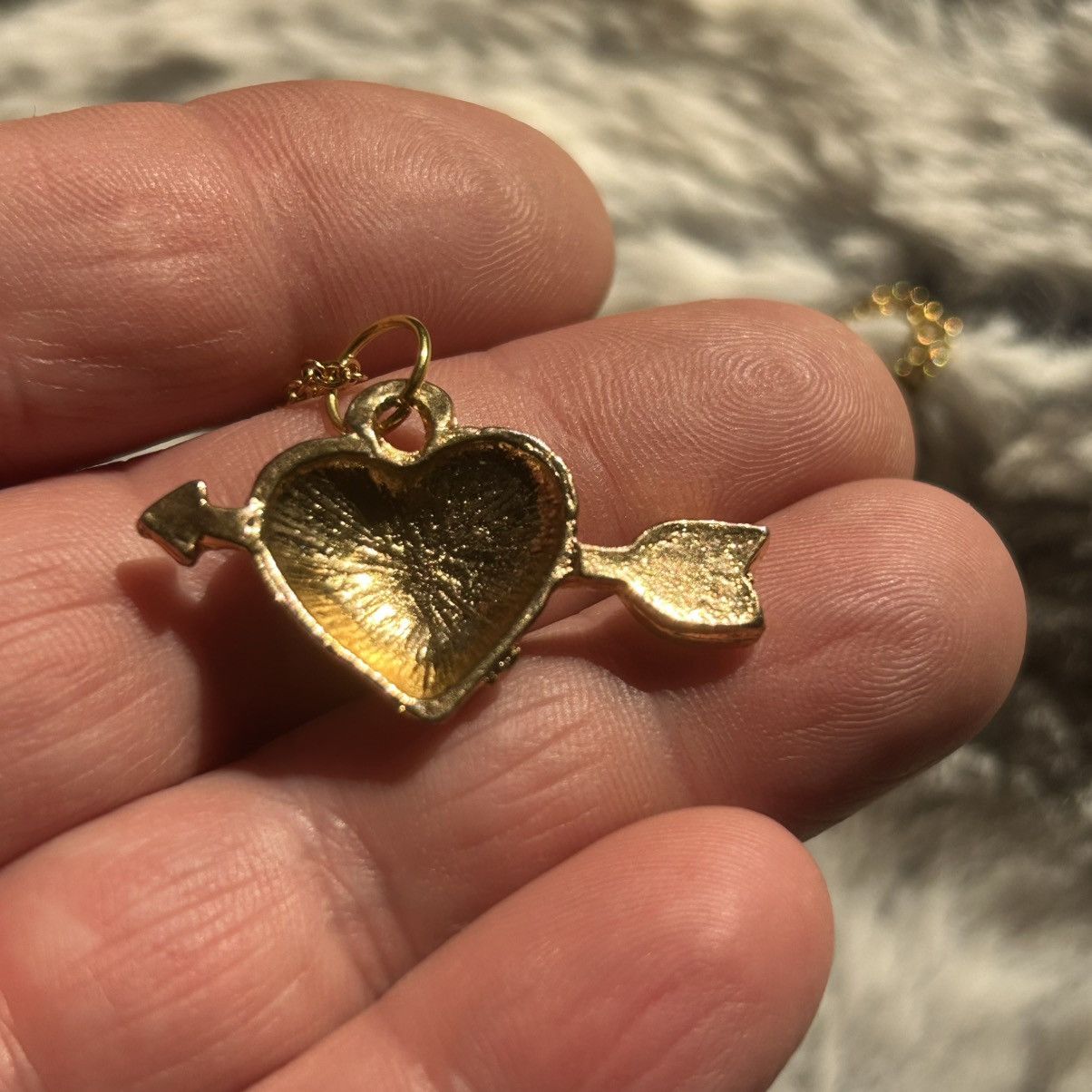 Vintage Vintage heart with arrow pendant on chain necklace Size ONE SIZE - 7 Thumbnail