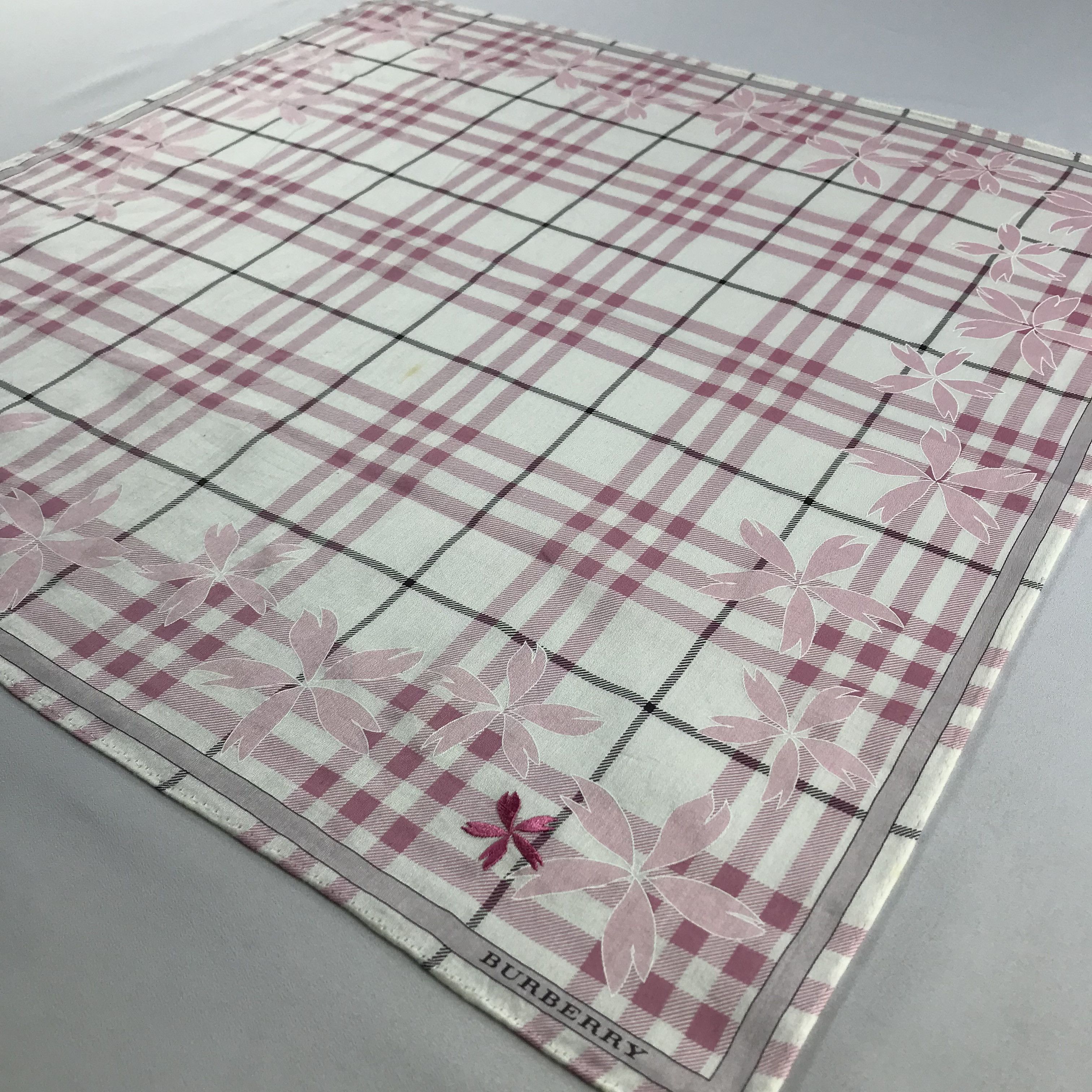 Burberry Burberry Handkerchief / Bandana / Neckerchief C821 Size ONE SIZE - 4 Thumbnail