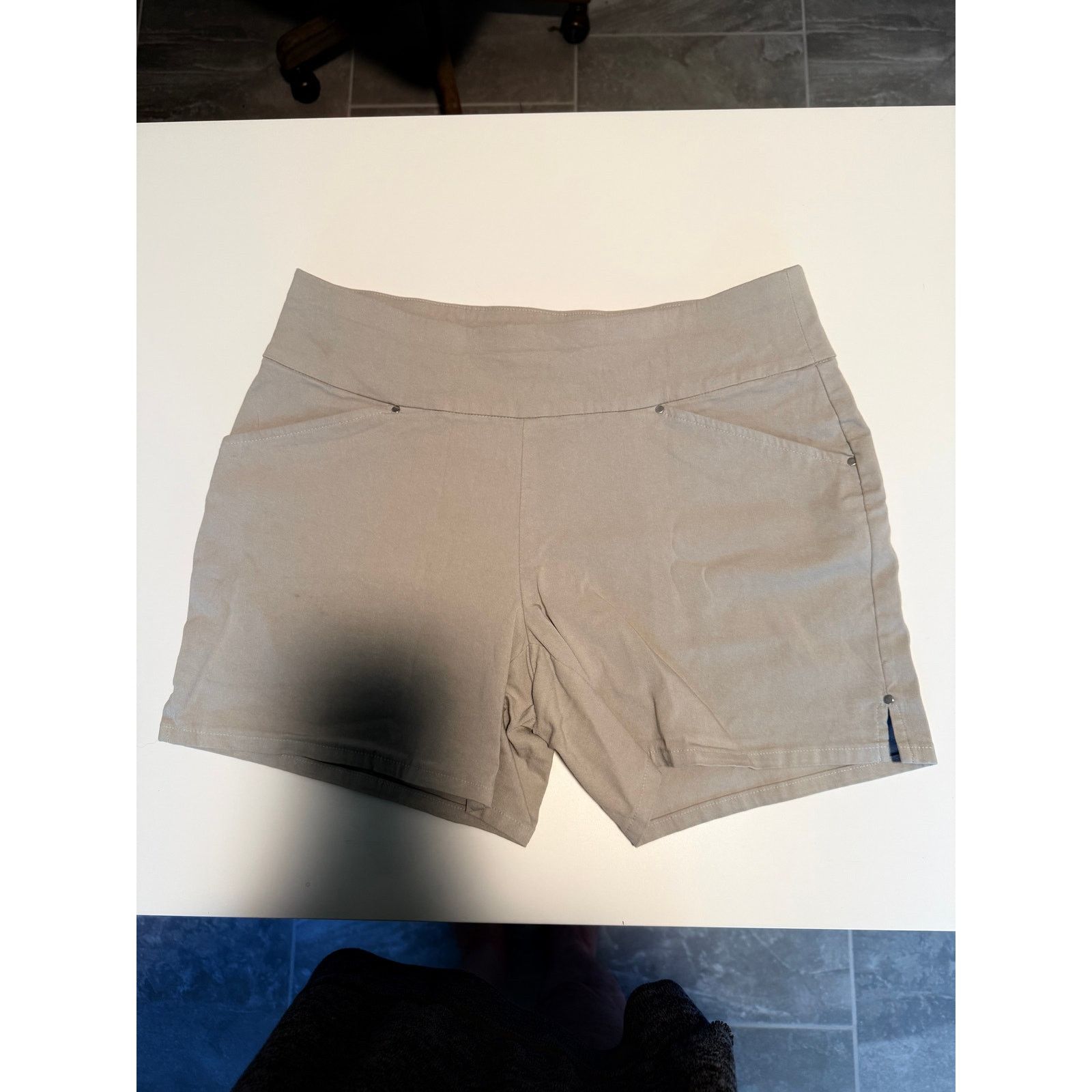 I.N.C I.N.C Khaki Tan Pull-On Shorts Women Size 8- B016 Size 30" / US 8 / IT 44 - 3 Thumbnail