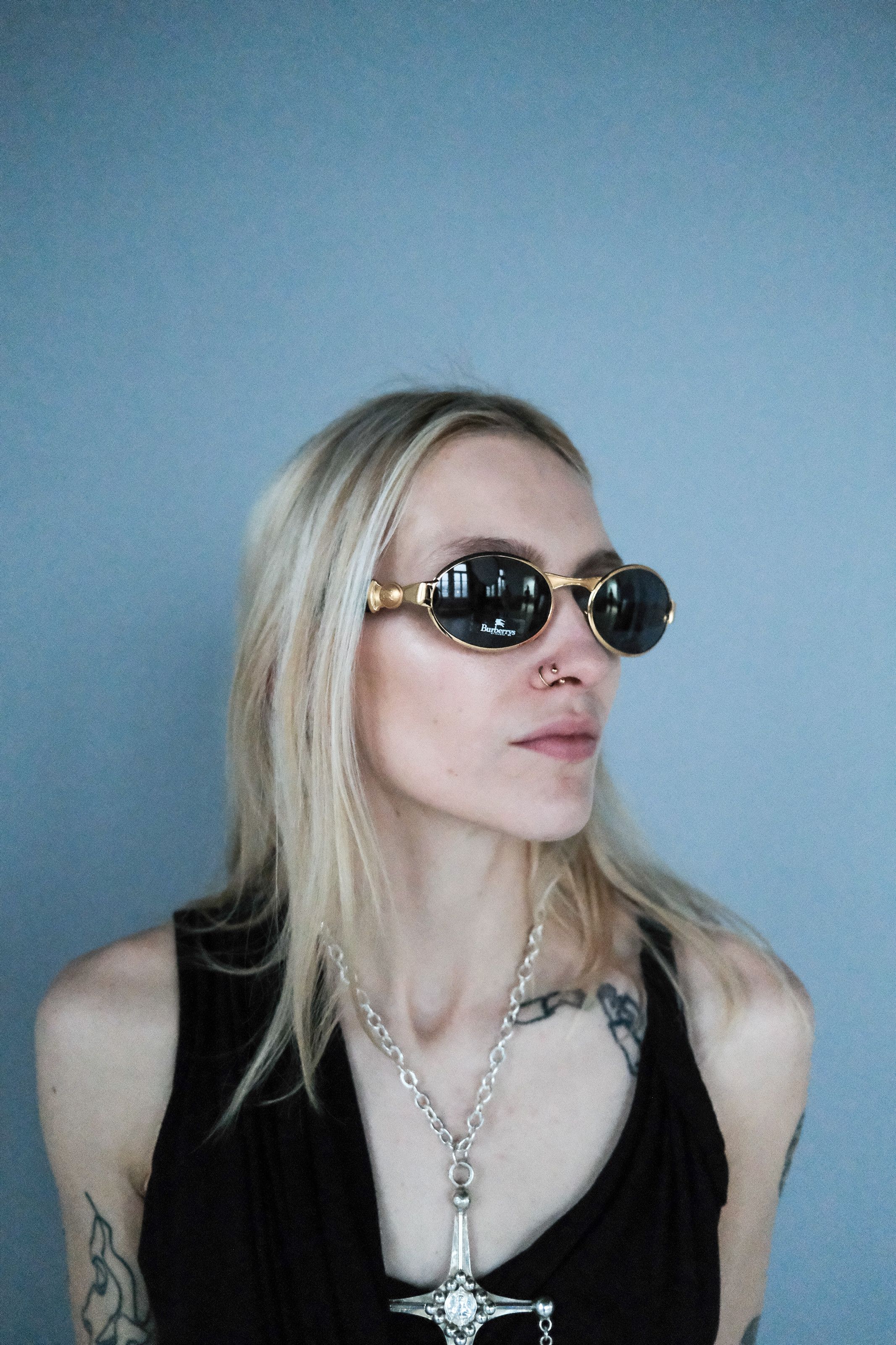 Burberry Burberry’s ’90s Gold Black Oval Sunglasses Size ONE SIZE - 7 Thumbnail