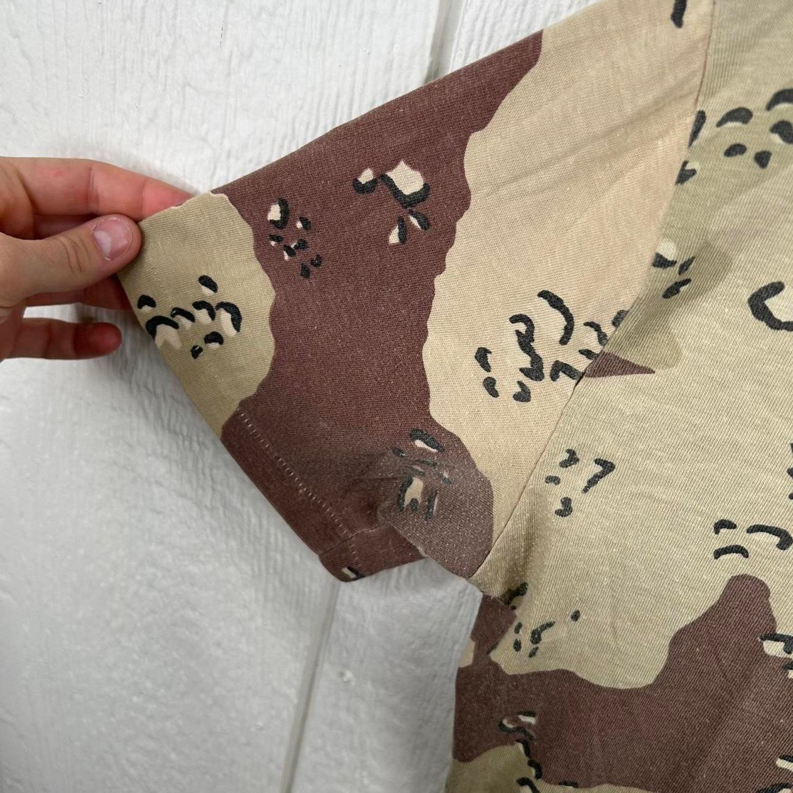 Other Vintage 90's Desert Faded Camo Tee (L) Size US L / EU 52-54 / 3 - 6 Thumbnail