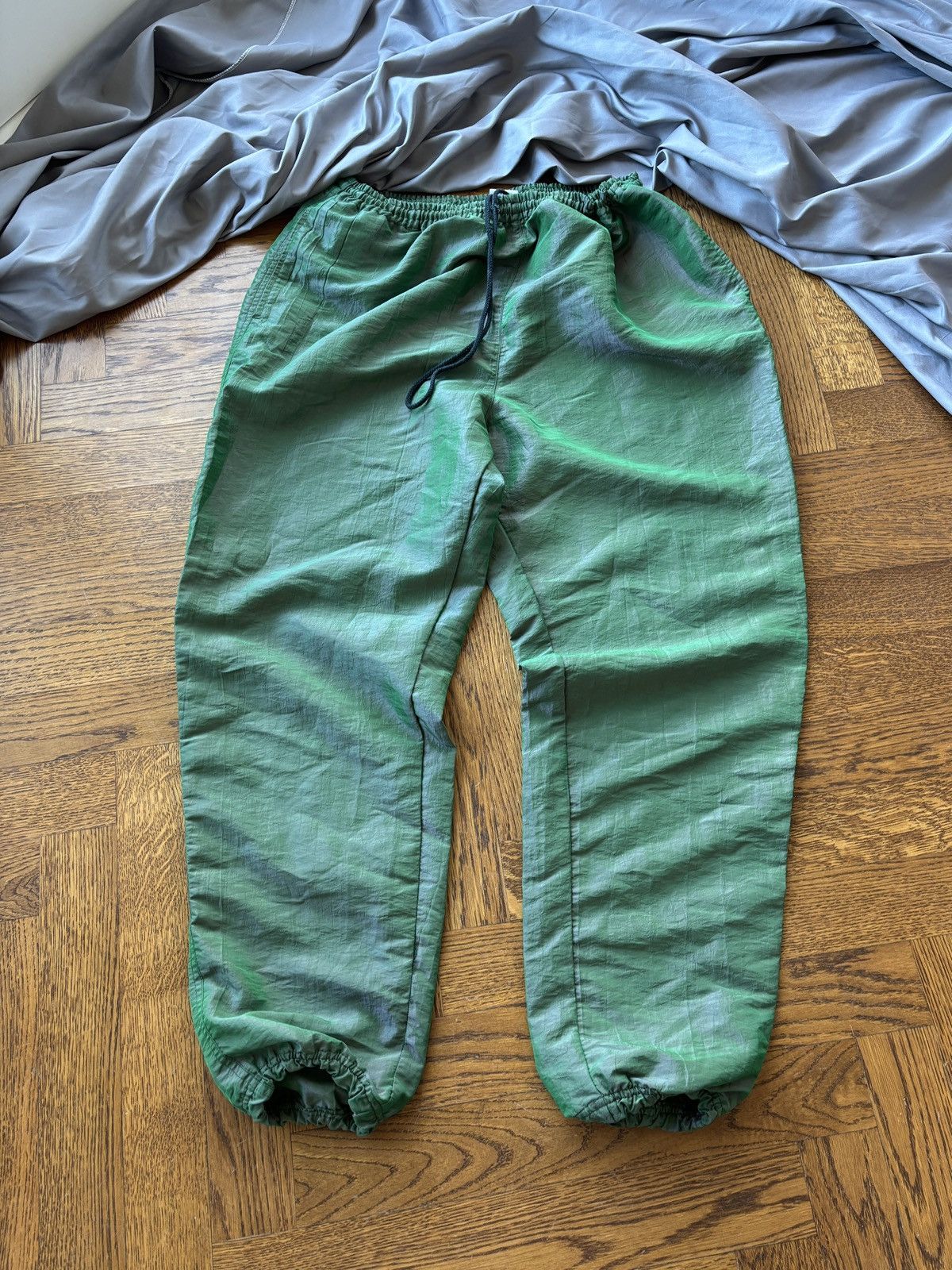 Vintage Vintage Surf Style Tracksuit 1980s Two Piece Jacket & Pants Size US L / EU 52-54 / 3 - 9 Thumbnail