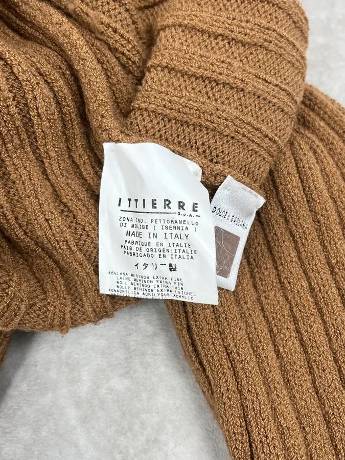 Dolce & Gabbana 2000s Dolce & Gabbana Brown Wool Sweater Size US M / EU 48-50 / 2 - 9 Thumbnail