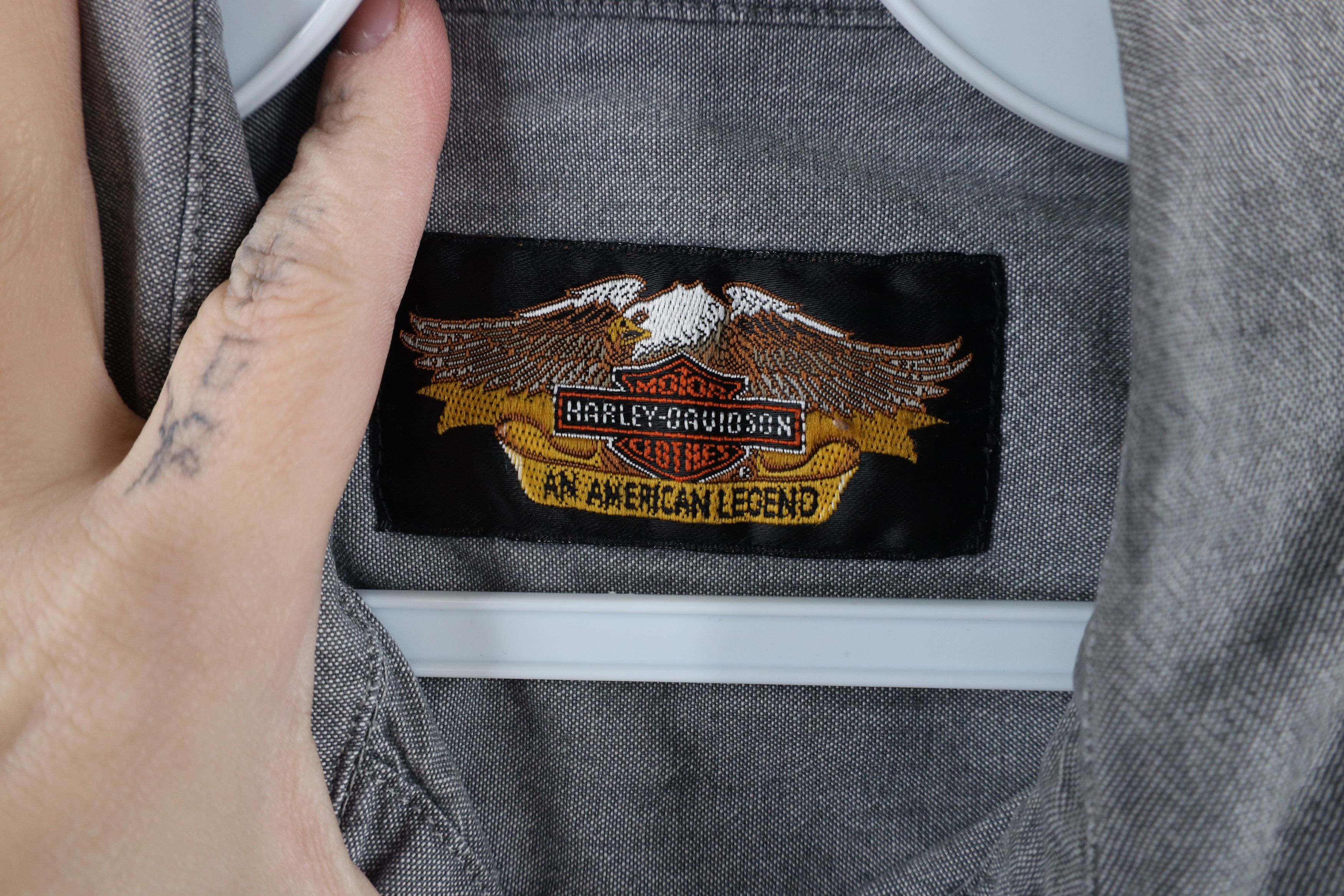 Harley Davidson × Vintage Vintage 90s Harley Davidson Chambray Button Shirt Gray Size S / US 4 / IT 40 - 11 Thumbnail