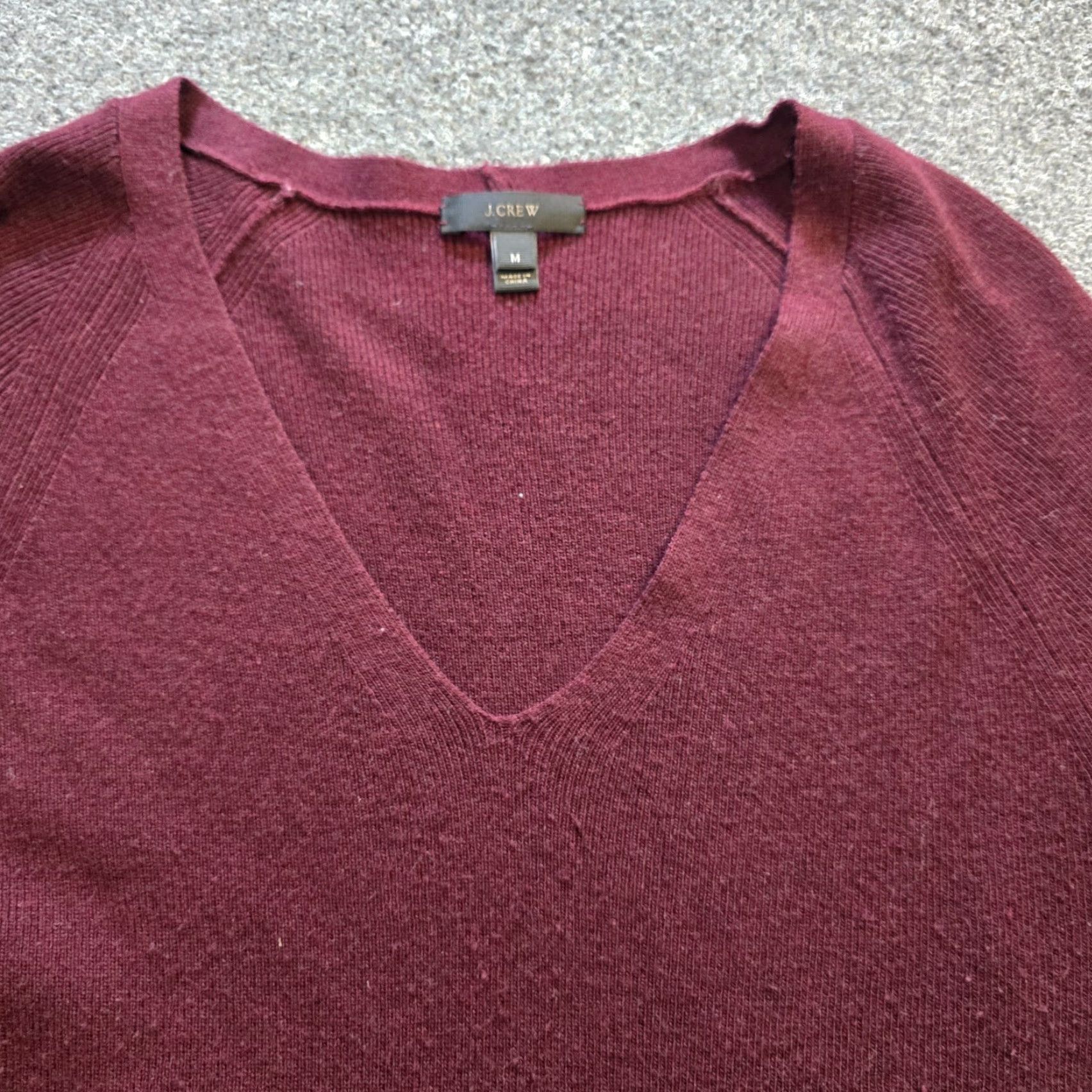 J.Crew J.CREW Sweater Women's Medium Purple Burgundy Wool Blend Knit Long Flared Sleeve V-Neck Casual Career Pullover Womens Size M / US 6-8 / IT 42-44 - 2 Thumbnail