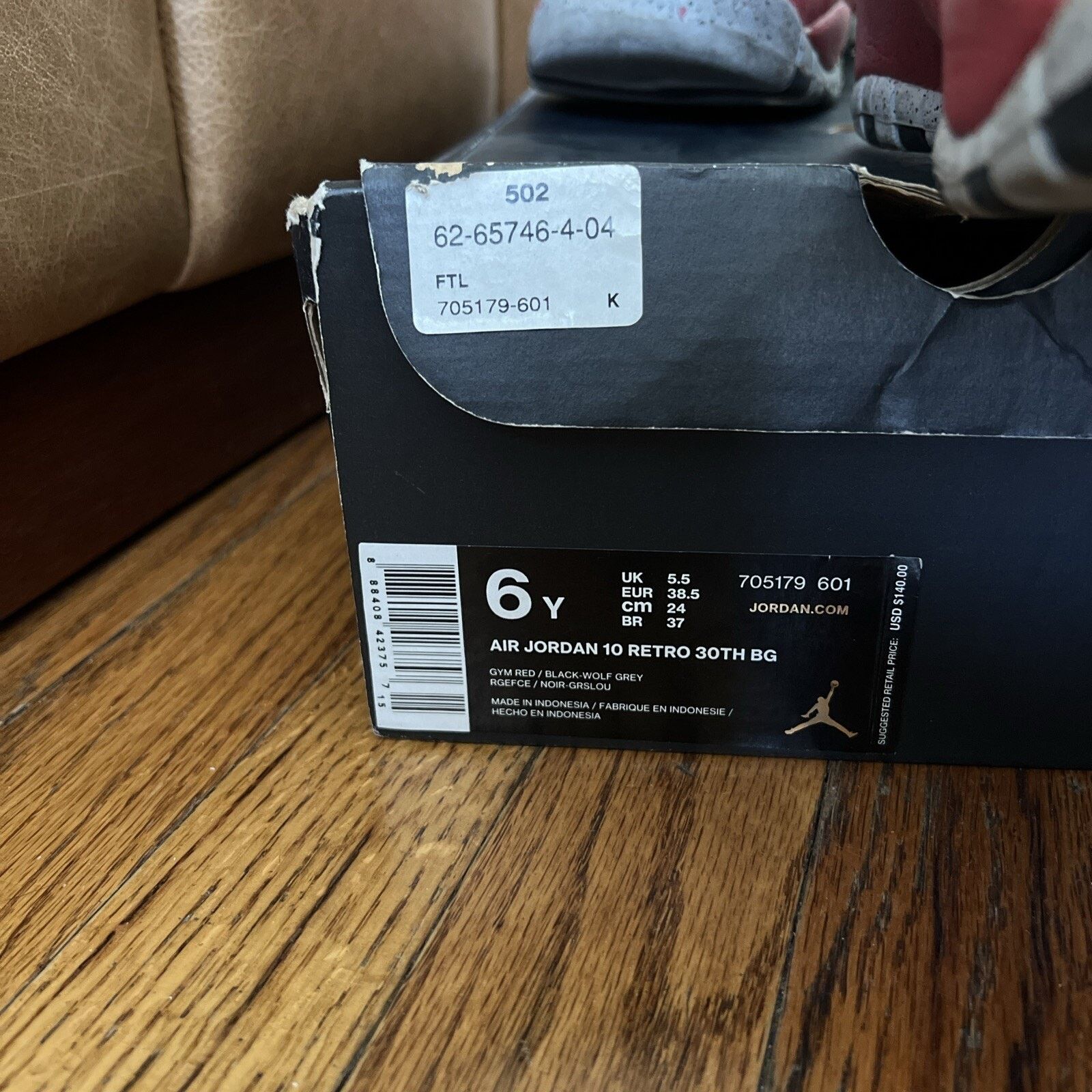 Nike Size 6Y - Jordan 10 Retro Bulls Over Broadway 2015 Size US 6 / EU 39 - 13 Thumbnail