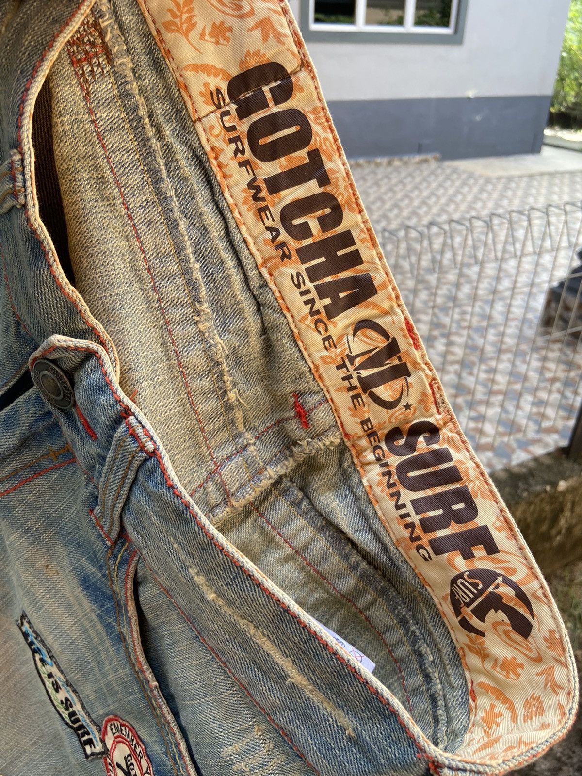 Gotcha Gotcha jeans distressed statement jeans Size US 32 / EU 48 - 9 Thumbnail