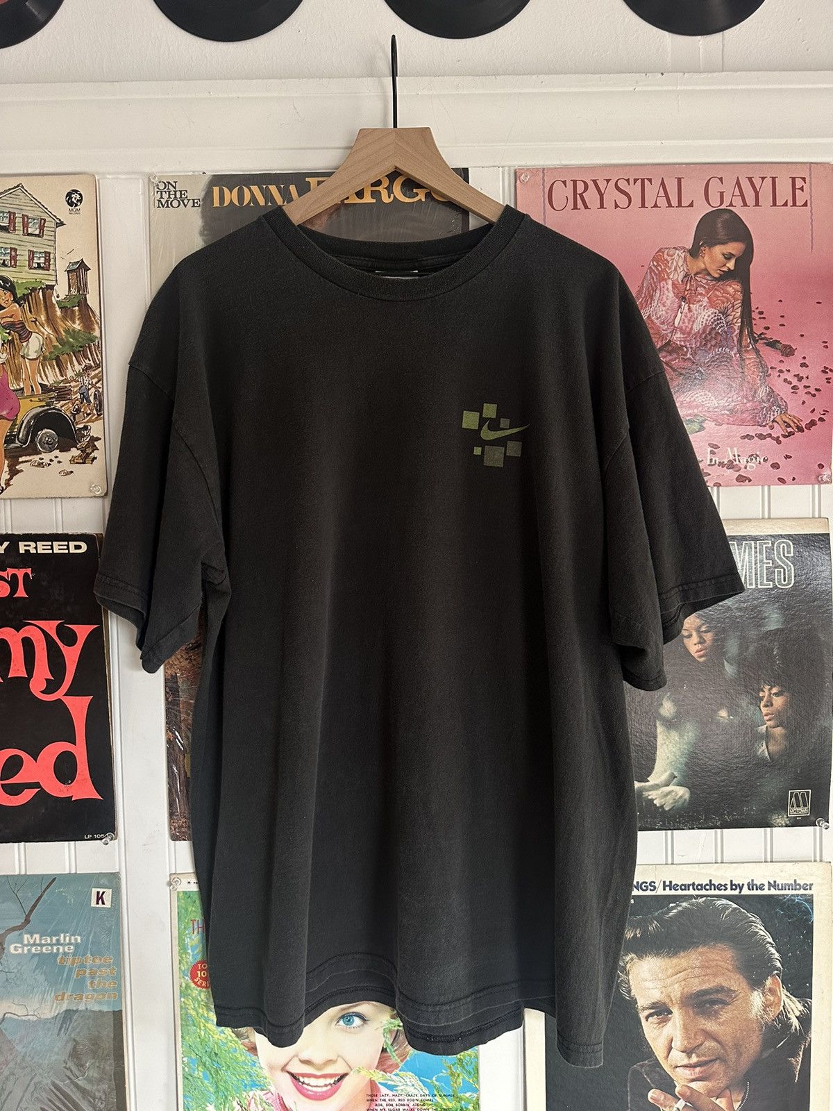 Nike 90s Nike black graphic tee Size US XL / EU 56 / 4 - 3 Thumbnail