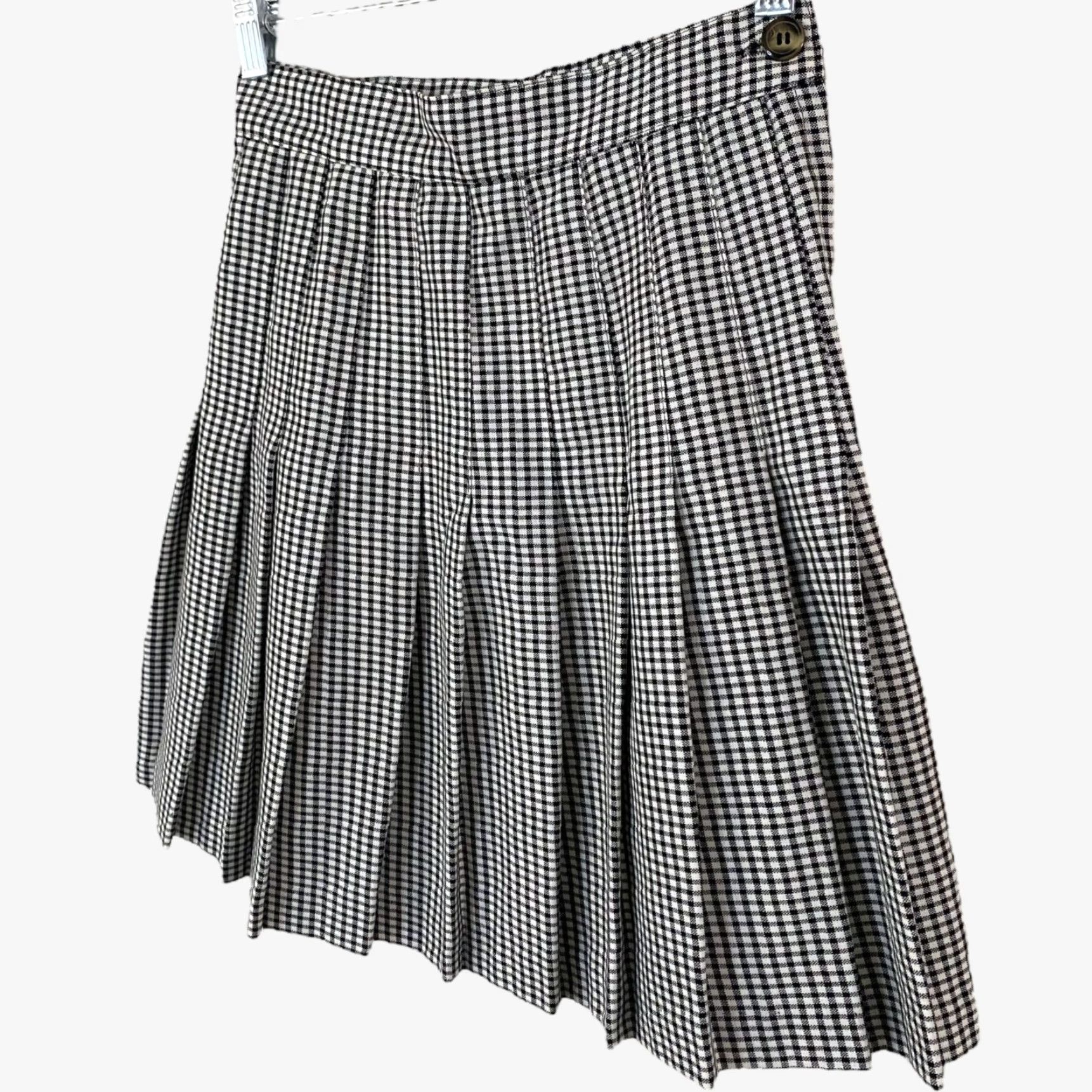 Vintage VINTAGE La Belle Pleated Mini Skirt Women's Size 3 Black/White Checkered Pattern Skirt Mens? No, Women. Size 26" / US 2 / IT 38 - 2 Thumbnail