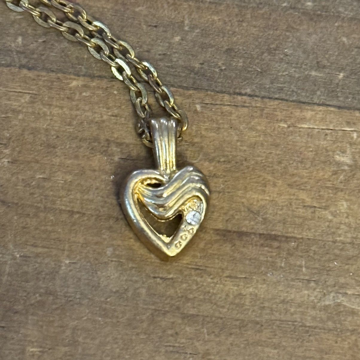 Vintage Vintage gold tone tiny heart pendant necklace Size ONE SIZE - 3 Thumbnail