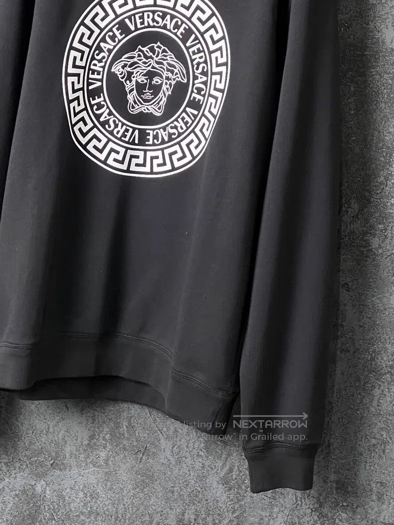 Versace Versace Black cotton back pattern Medusa pattern sweatshir Size US L / EU 52-54 / 3 - 4 Thumbnail