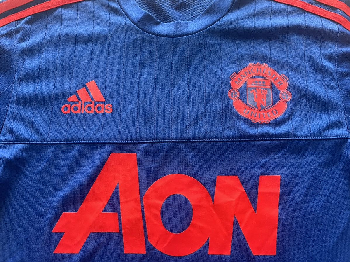 Adidas ADIDAS FC MANCHESTER UNITED 2015 TRAINING,SOCCER JERSEY Size US S / EU 44-46 / 1 - 5 Thumbnail