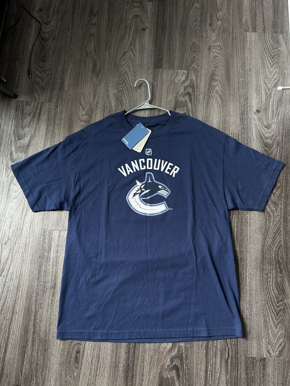 NHL 2011 Vancouver Canucks Schneider T Shirt Size US XL / EU 56 / 4 - 1 Thumbnail