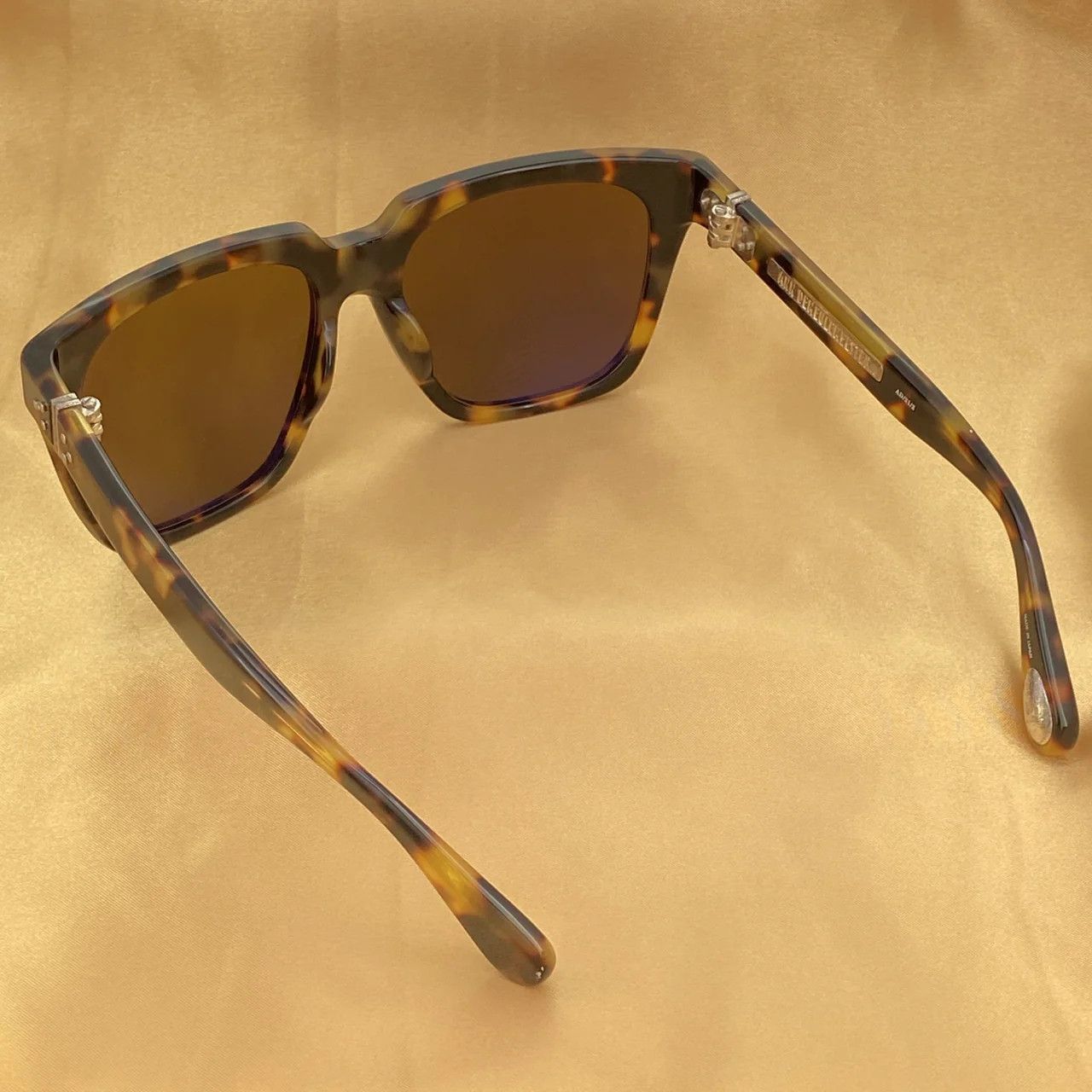 Ann Demeulemeester Ann Demeulemeester Sunglasses Oversized Tortoise and Brown Size ONE SIZE - 12 Thumbnail
