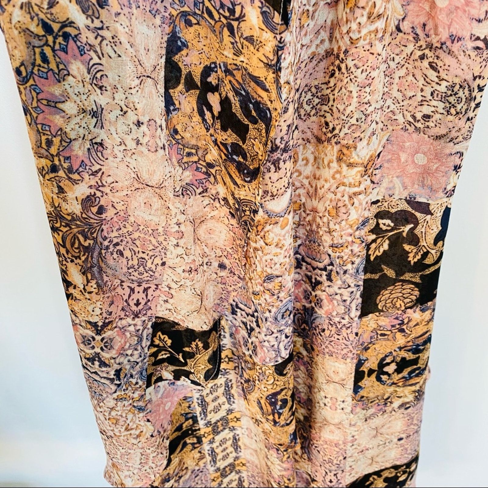 Bcbgmaxazria BCBG Pink Cream Paisley Print Ruffle Tank Mini Dress Size XXS / US 00 / IT 34 - 4 Thumbnail