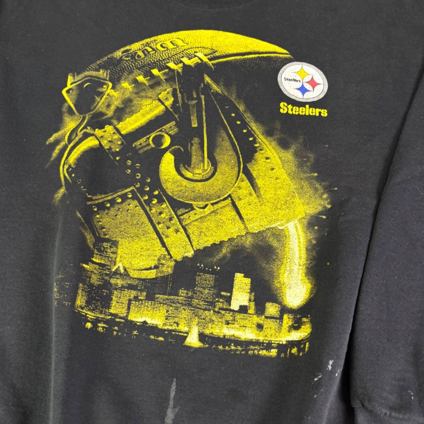 Vintage VINTAGE Steelers Football Helmet Graphic Black Crewneck XL 90s Size US XL / EU 56 / 4 - 6 Thumbnail
