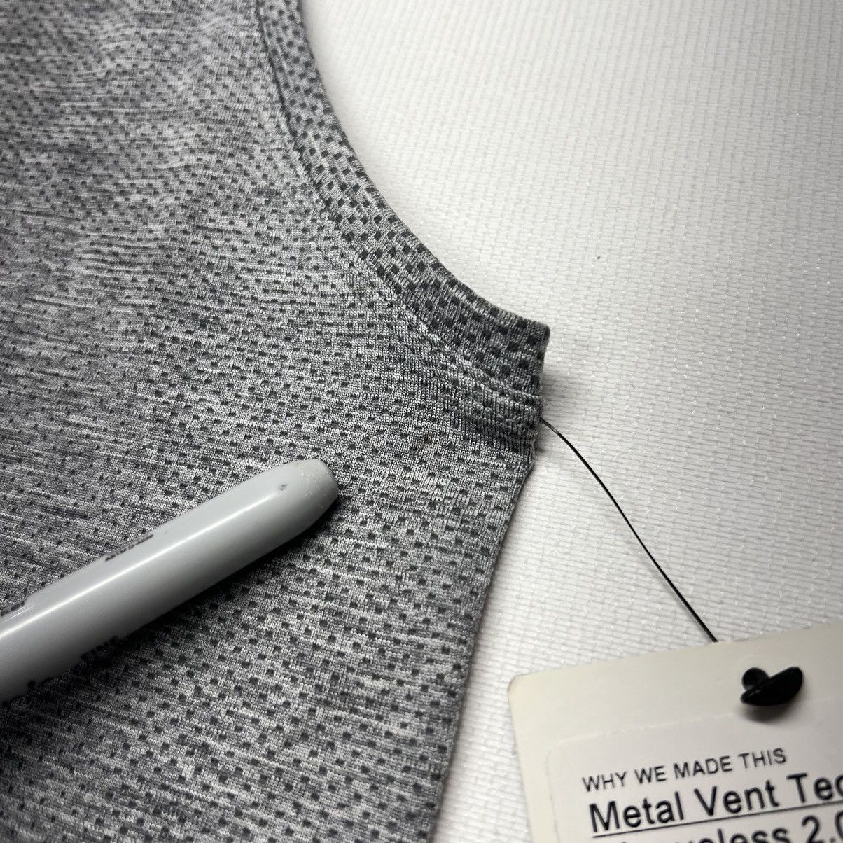 Lululemon LuluLemon Metal Vent Tech Sleeveless 2.0 Tee Shirt Tank Top Size US XL / EU 56 / 4 - 7 Thumbnail