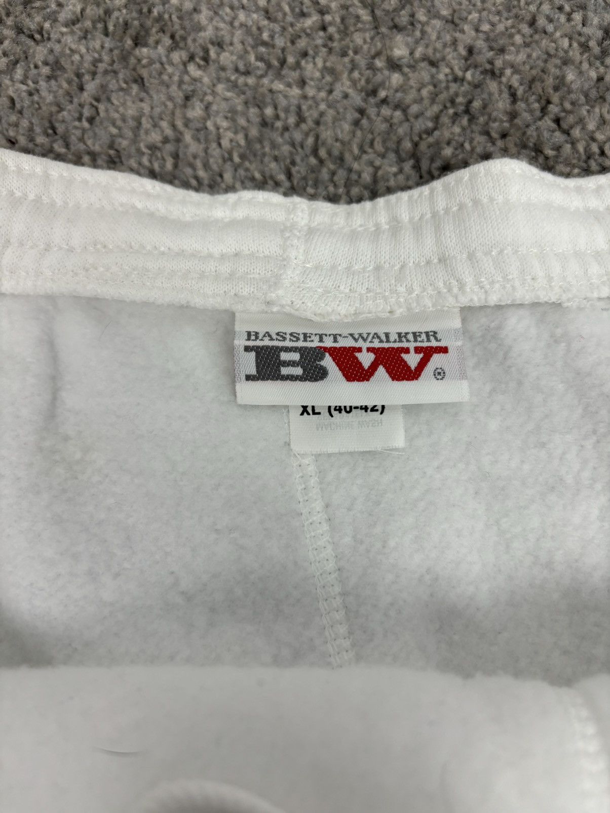 Vintage Vintage white 90s michigan state sweatpants Size US 34 / EU 50 - 8 Thumbnail