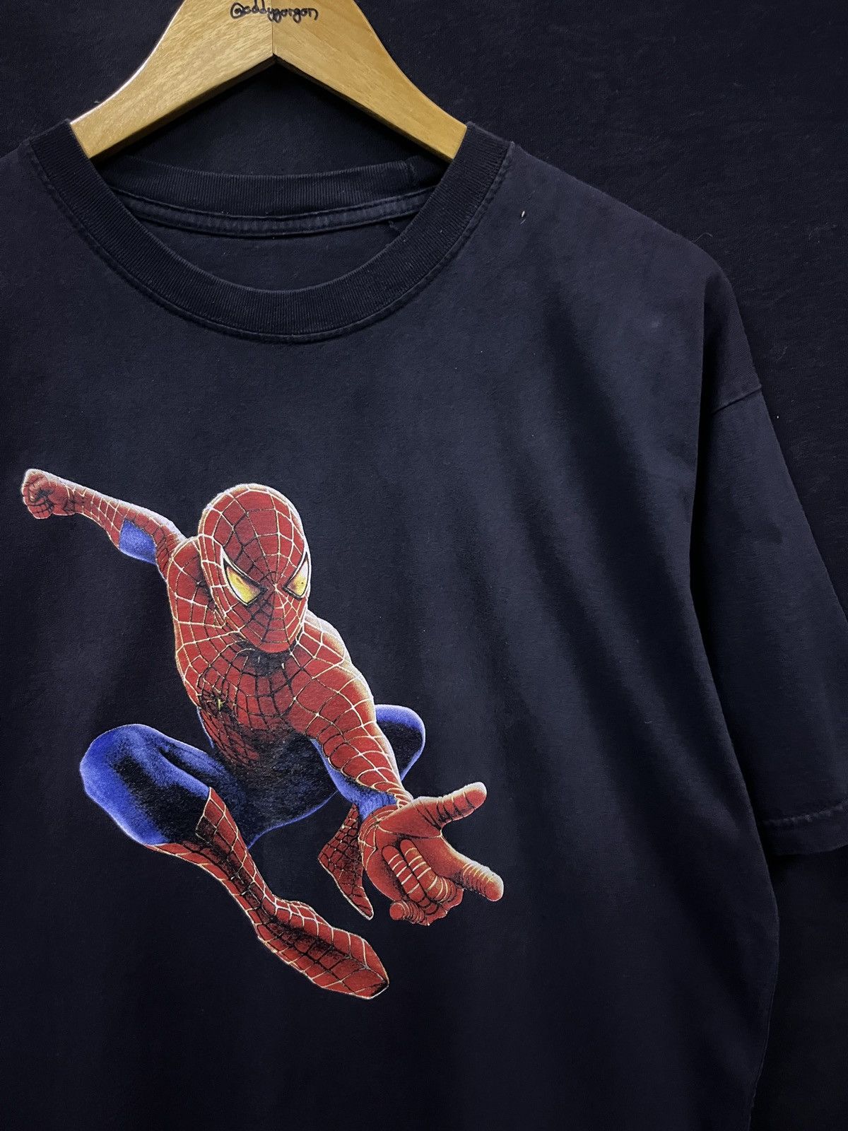 Vintage VINTAGE SPIDERMAN BIG PRINT TSHIRT Size US L / EU 52-54 / 3 - 2 Thumbnail