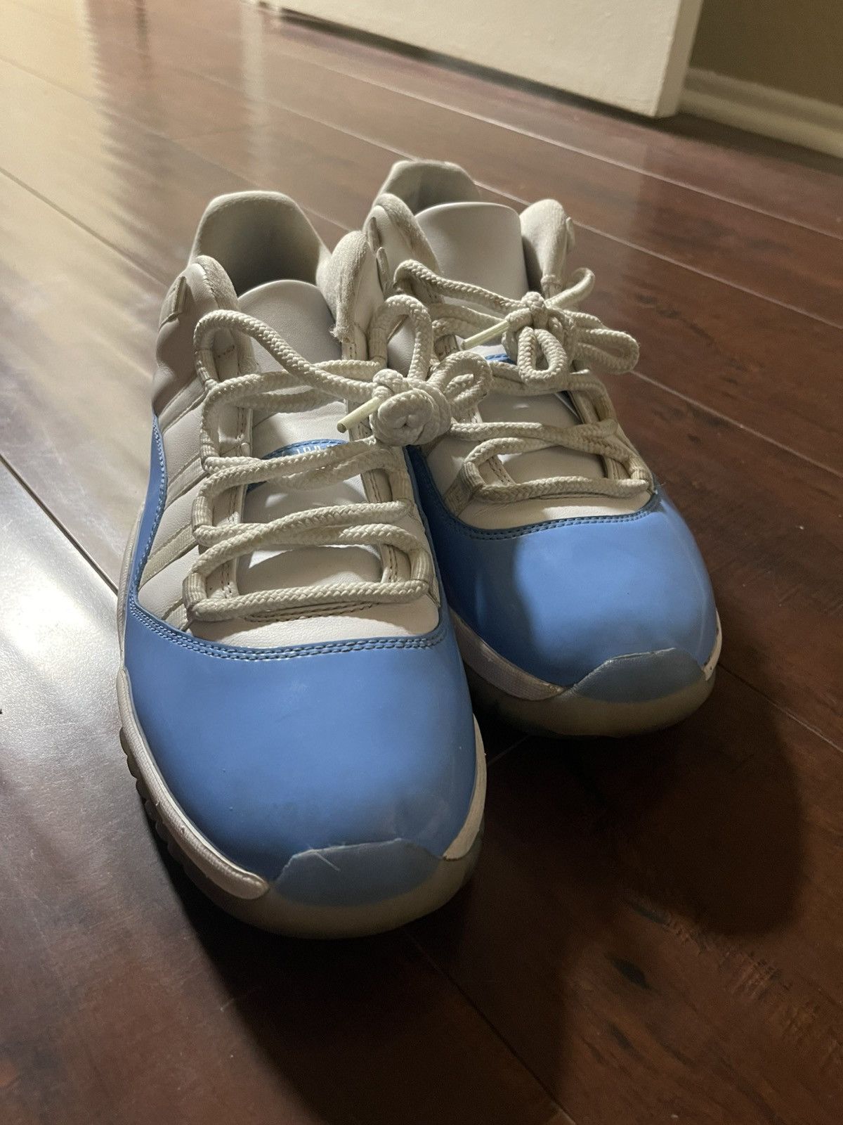 Jordan Brand UNC Jordan 11 Low Top Size US 11 / EU 44 - 6 Thumbnail