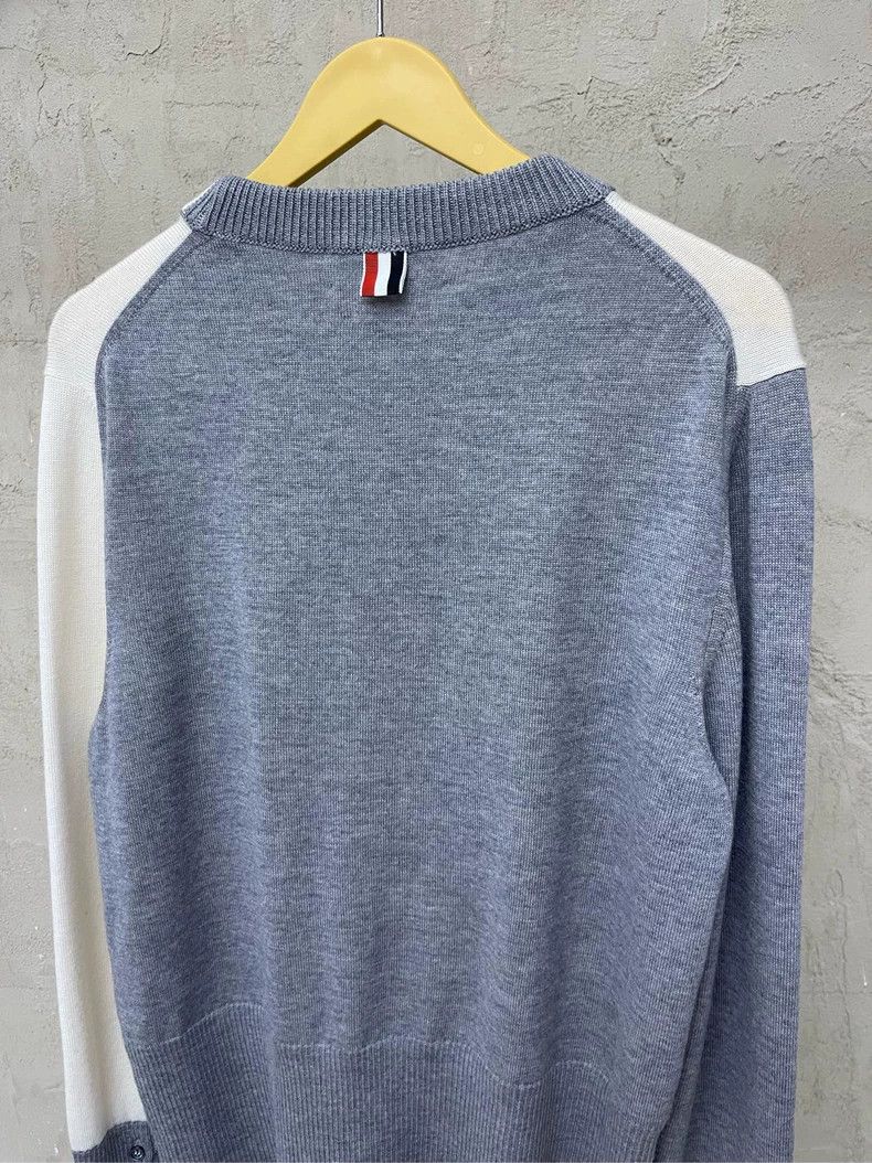 Thom Browne Thom browne Beige gray stitching neckline four-striped wool Size US M / EU 48-50 / 2 - 5 Thumbnail