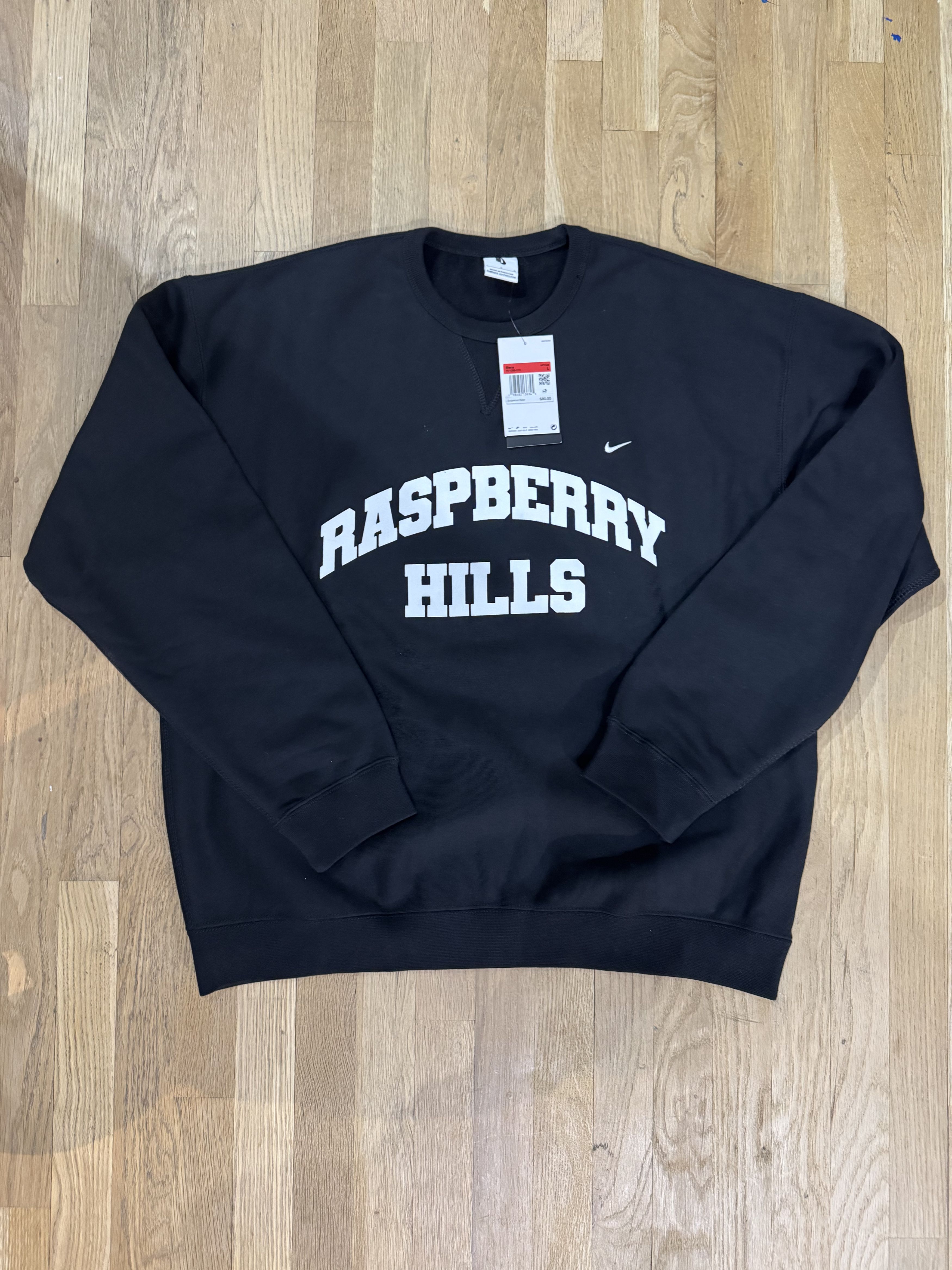 The GV Gallery GV Gallery Raspberry Hills x Nike Black Crewneck Size US L / EU 52-54 / 3 - 1 Thumbnail