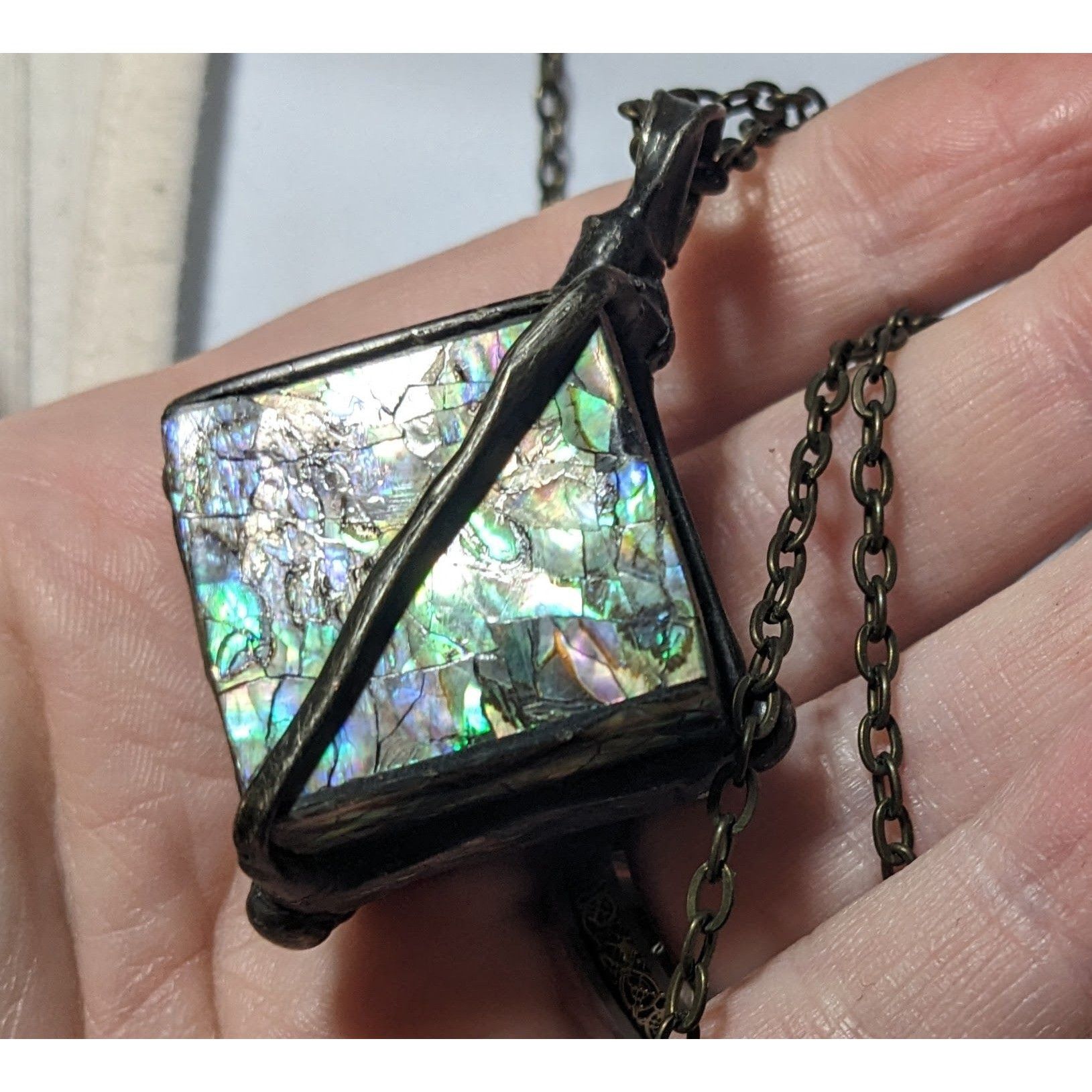 Other Vintage Abalone Crackle Cube Pendant Necklace Size ONE SIZE - 8 Thumbnail