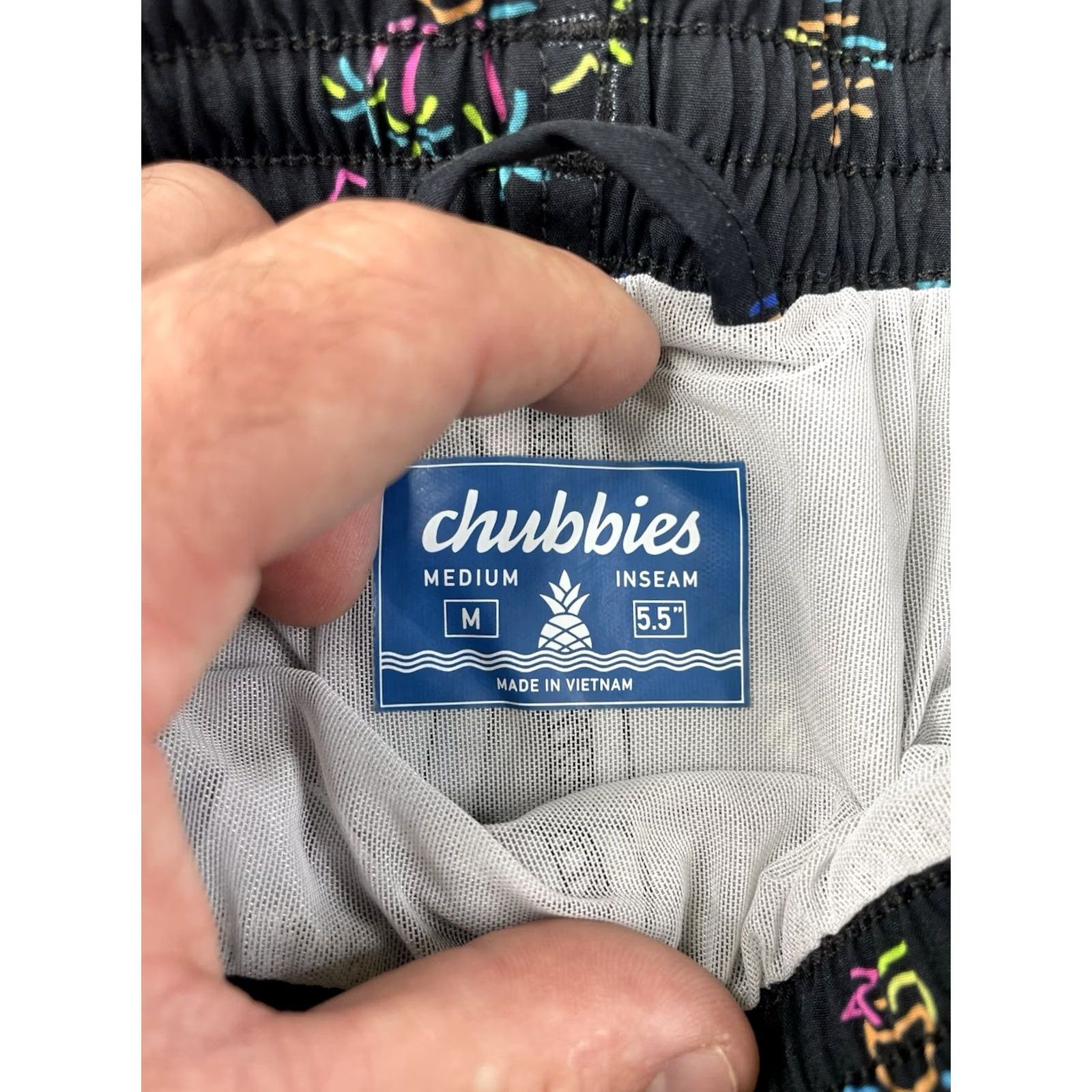Chubbies Chubbies Swim Trunks Men’s Medium Multicolor Tropical Beach Shorts Size US 31 - 3 Thumbnail