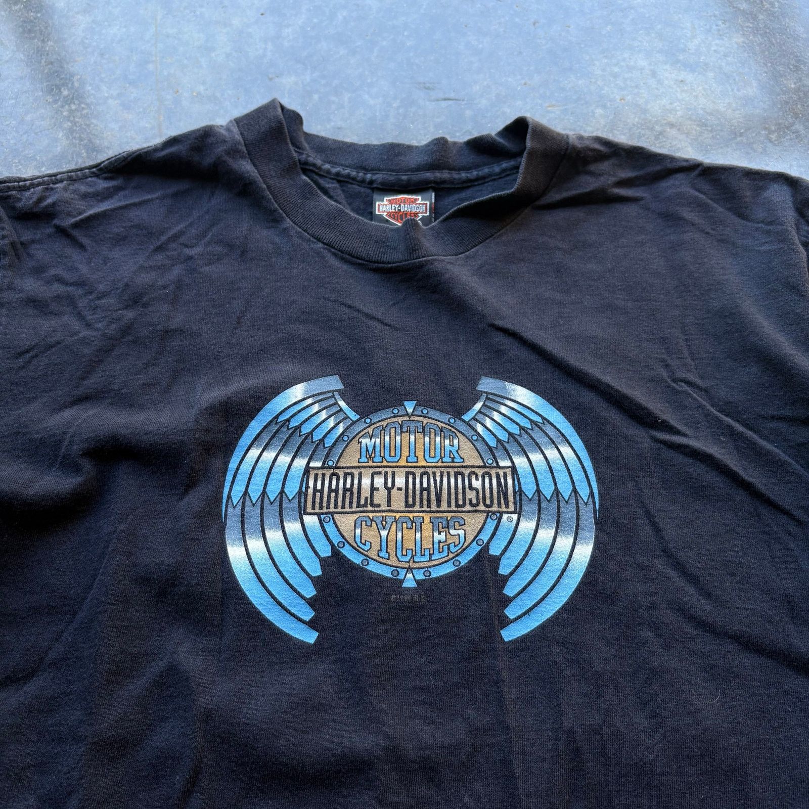 Harley Davidson Beautiful Vintage 90s Harley Davidson Center Logo T-shirt Size US L / EU 52-54 / 3 - 2 Thumbnail