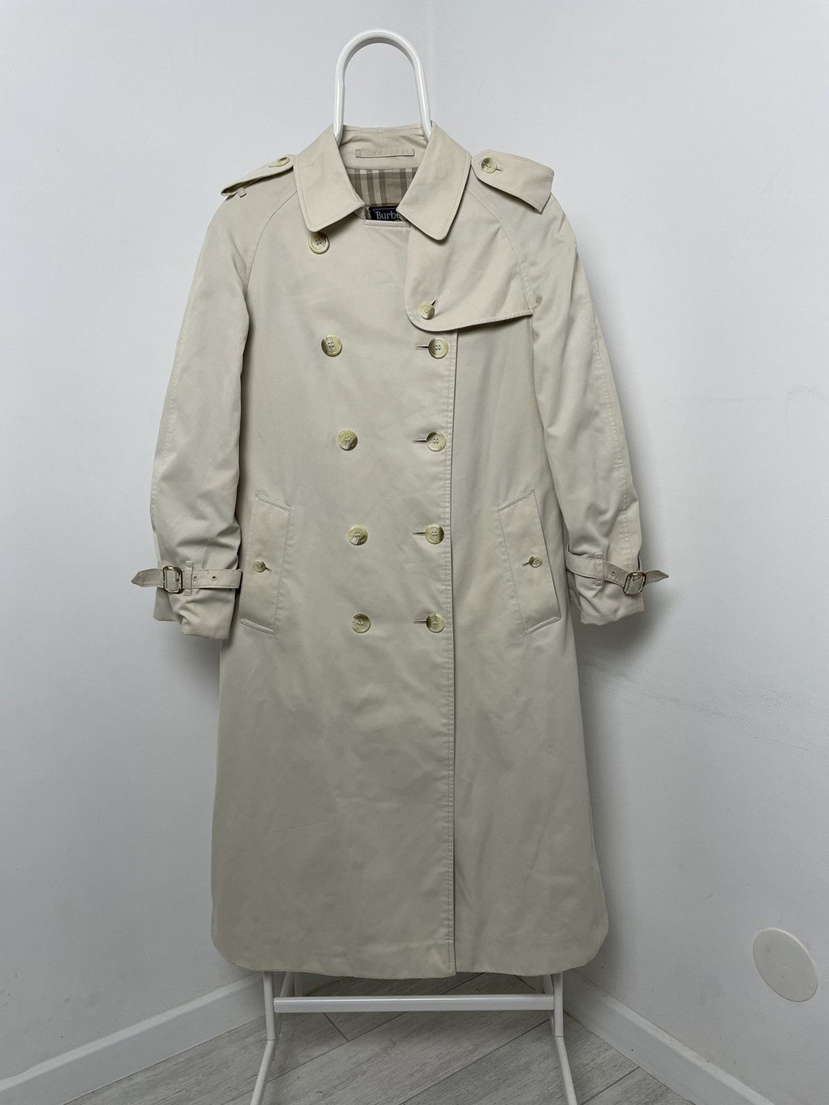 Burberry's Vintage Biege Trench Coat Nova Check