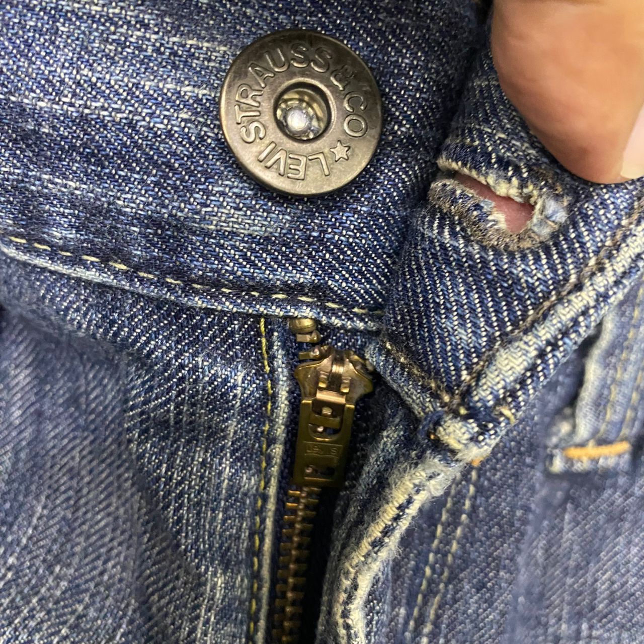 Levi's Vintage Levis 511 Slim Distressed Denim Size US 33 - 11 Thumbnail