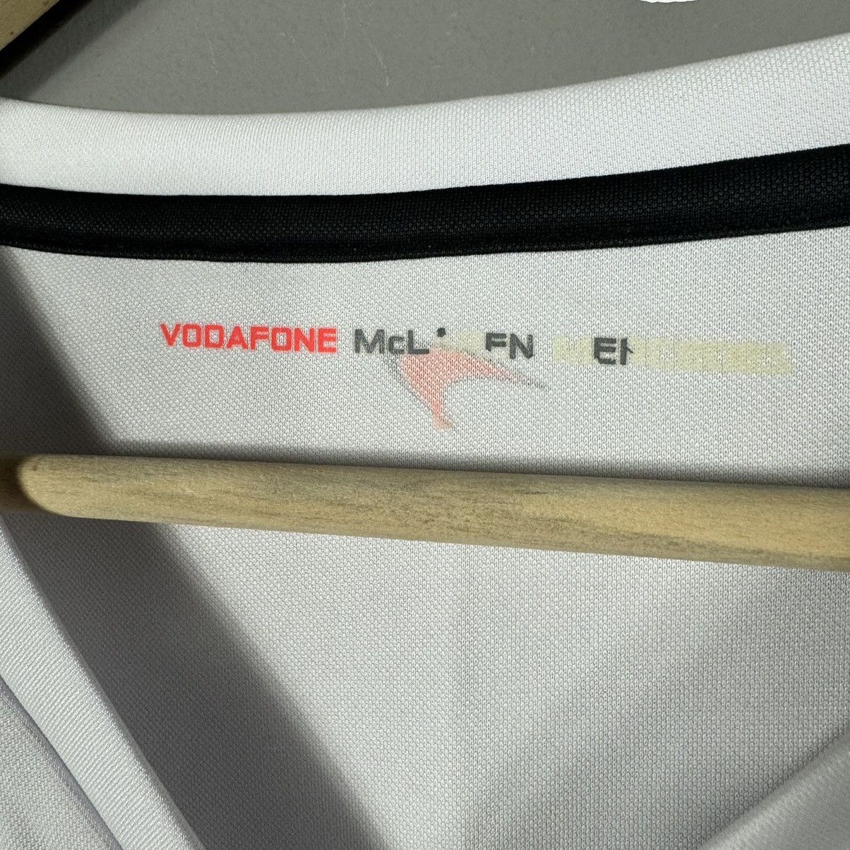 Mercedes-Benz Vintage Vodafone McLaren Mercedes #1 Alonso Racing Jersey Size US L / EU 52-54 / 3 - 3 Thumbnail