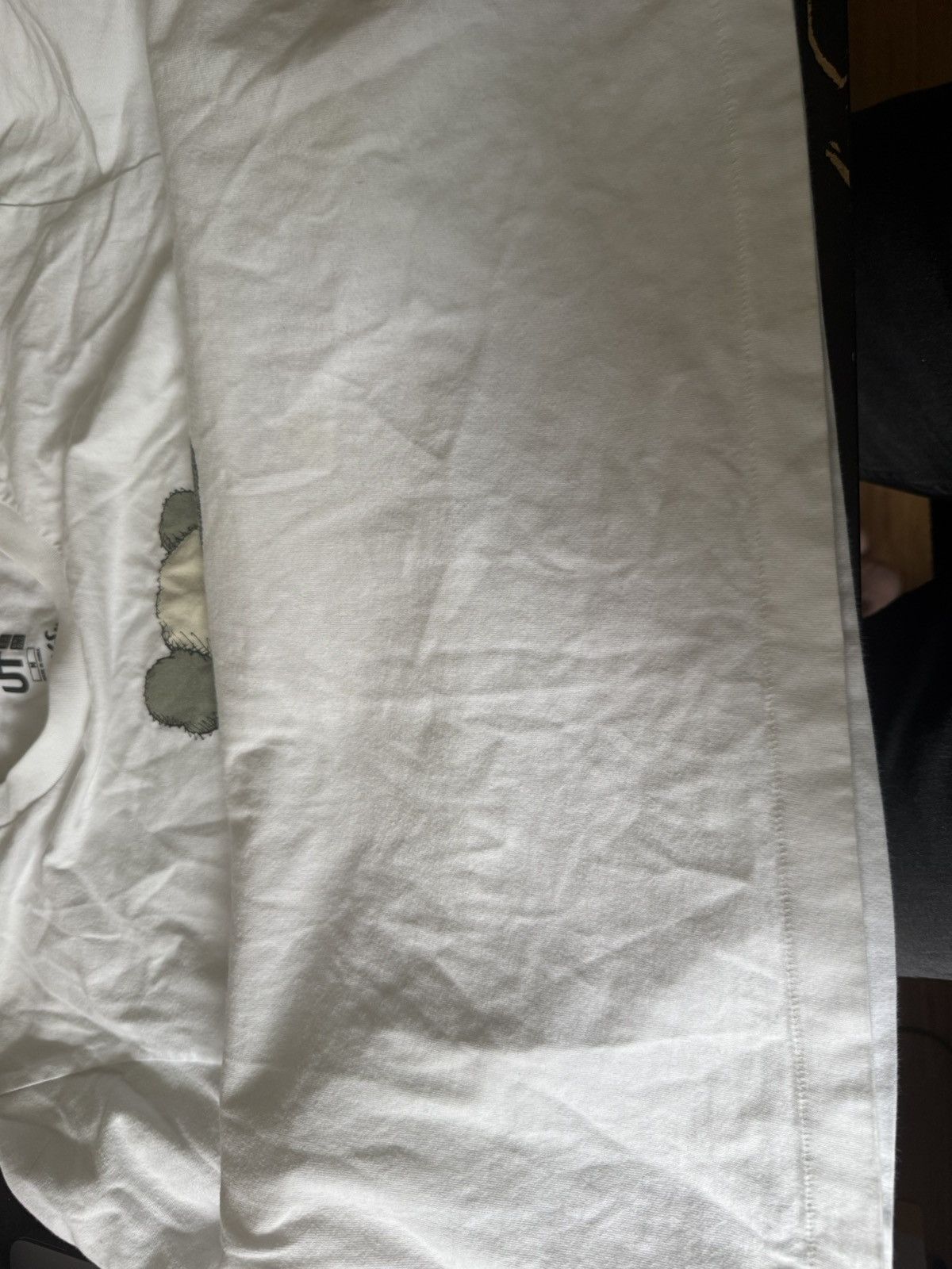 Kaws × Uniqlo Kaws uniqlo Size US M / EU 48-50 / 2 - 3 Thumbnail