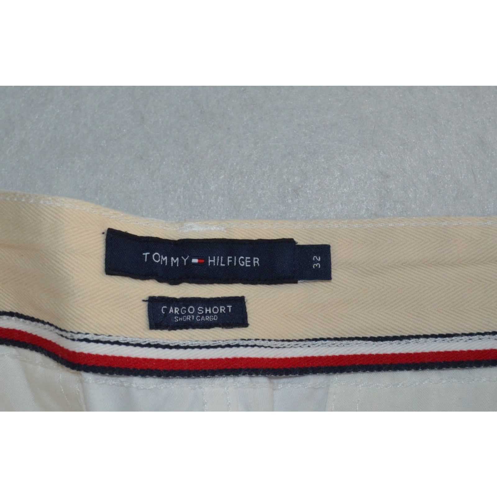 Tommy Hilfiger Tommy Hilfiger Men's Cargo Shorts White 32 Snap Pockets Size US 32 / EU 48 - 5 Thumbnail