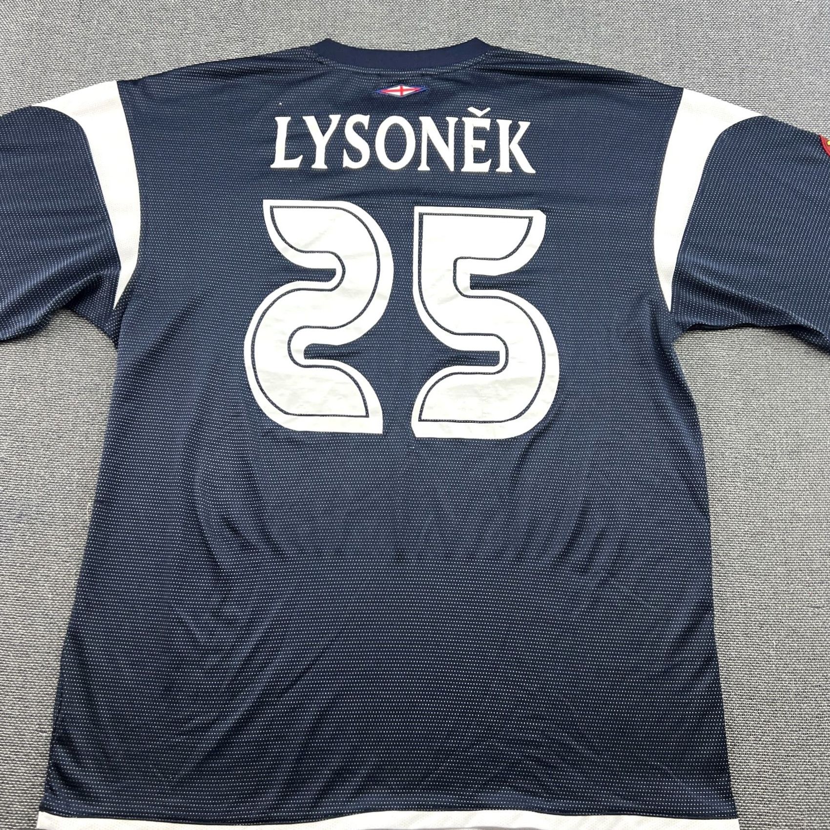 Umbro Umbro FC Slovacko 2005 2006 Away Lysoněk #25 Football Jersey Shirt XL Blue Mens Regular Slim Athletic Quick Dry Bournemouth?? Size US XL / EU 56 / 4 - 2 Thumbnail