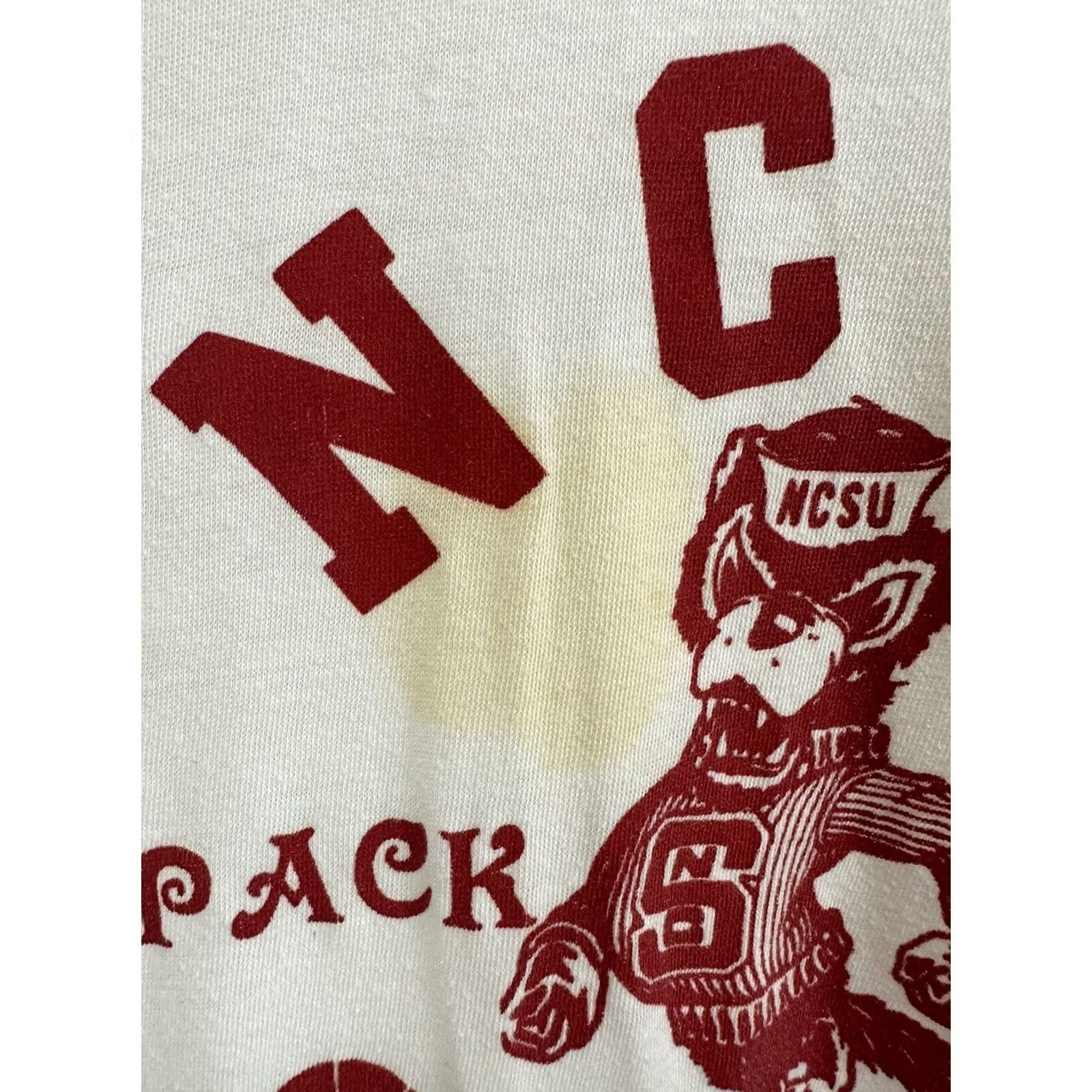 Vintage VTG NCSU North Carolina State Wolfpack 1983 NCAA Champs Ringer T-Shirt Size L White Mens Size US L / EU 52-54 / 3 - 5 Thumbnail