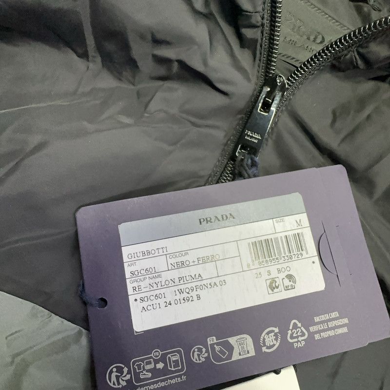 Prada Prada FW24 Logo Hooded Jacket for Men-2506 Size US M / EU 48-50 / 2 - 8 Thumbnail