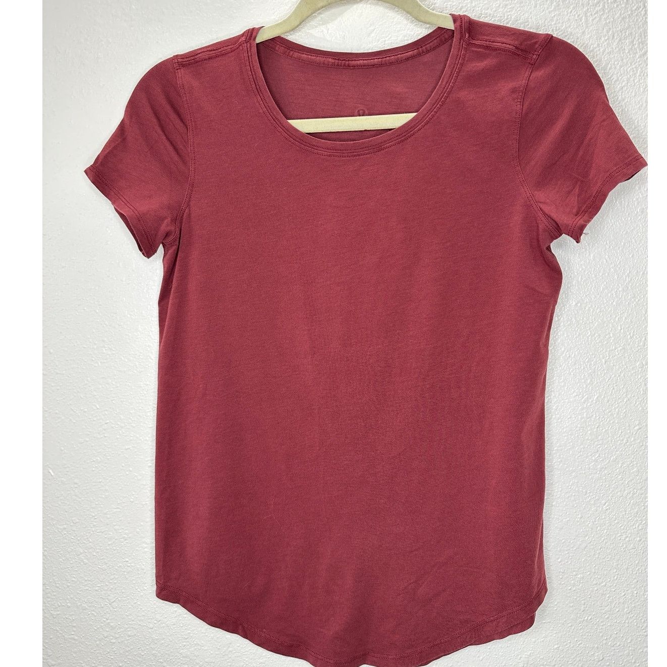 Lululemon Lululemon Rusty Red Round Neck Short Sleeve Tee 4 Size S / US 4 / IT 40 - 4 Thumbnail