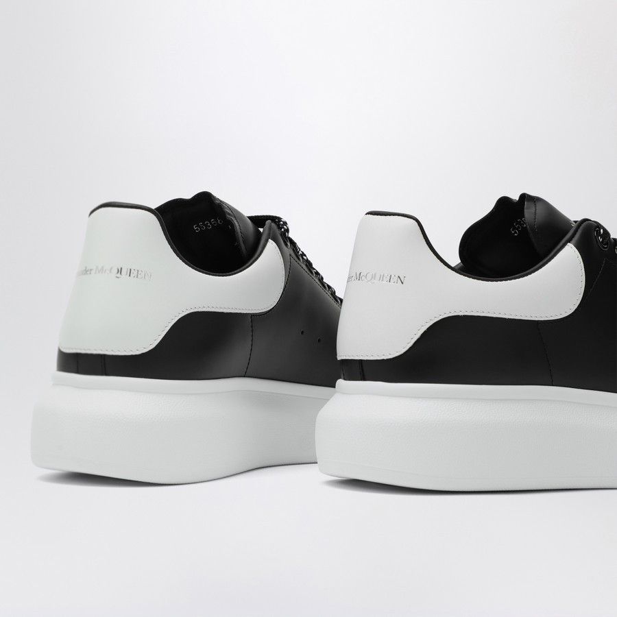 Alexander McQueen o1d2blof0126 Oversized Low-Top Sneakers in Black/White Size US 8.5 / EU 41-42 - 5 Thumbnail