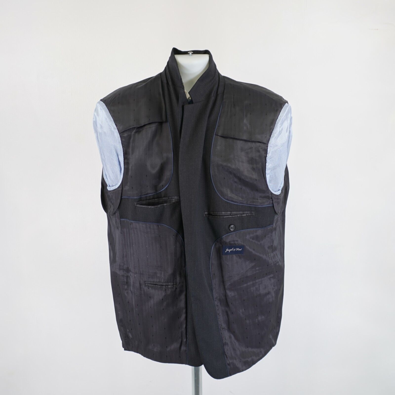 Joseph & Feiss Joseph & Feiss Charcoal Gray Wool Suit Jacket 46S 2 Button 1 Size 46S - 10 Thumbnail