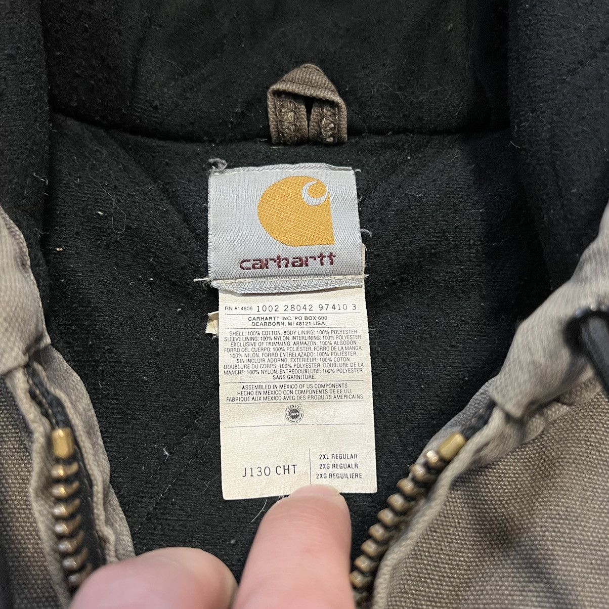 Carhartt × Vintage Vintage Y2K Carhartt Active Jacket Hooded Brown Faded Boxy Size US XL / EU 56 / 4 - 9 Thumbnail