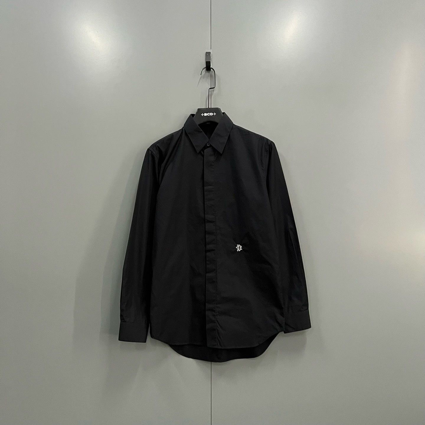 Dior Dior Retro Embroidered Black Shirt xxs Men Size US XXS / EU 40 - 1 Thumbnail