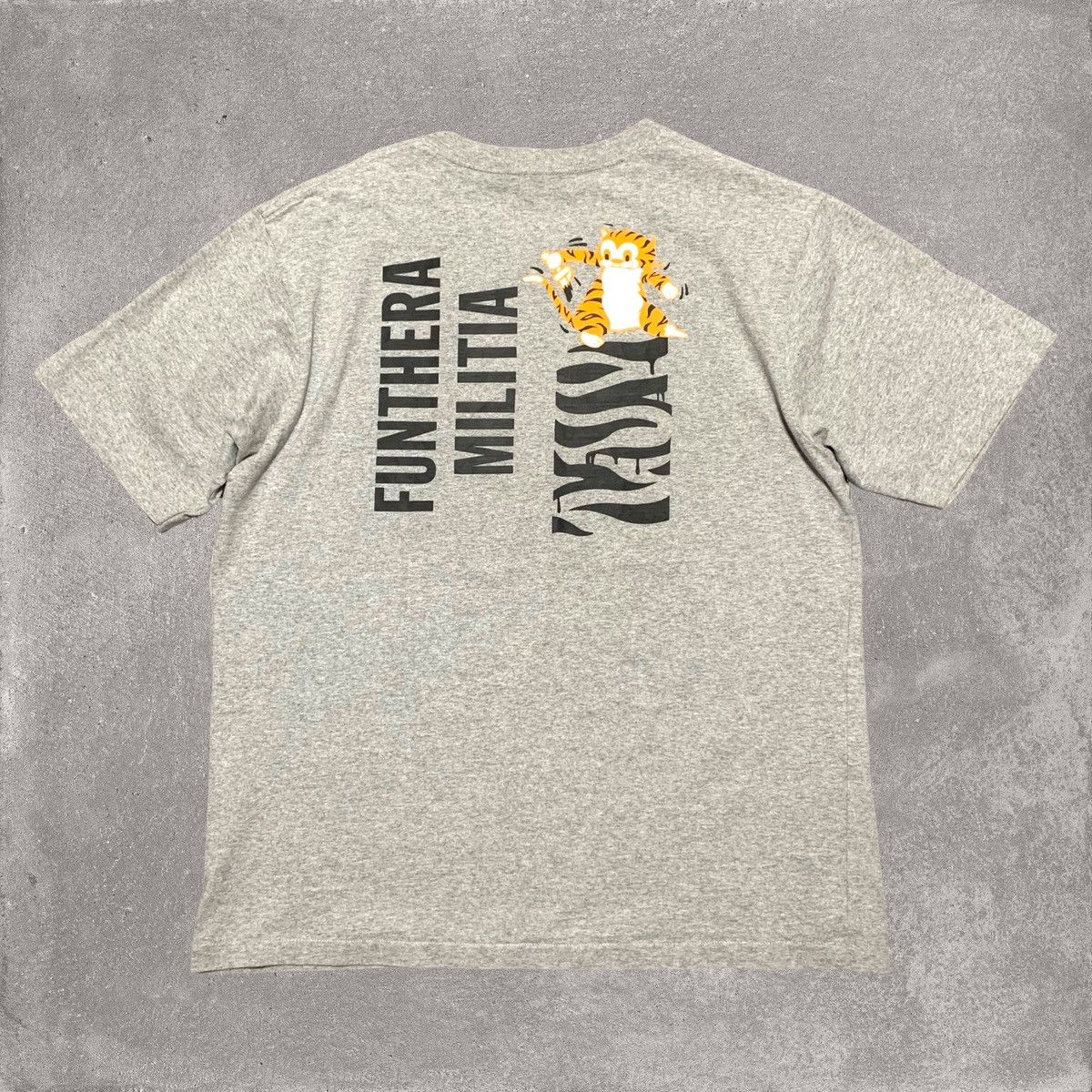 Bape Bape Medium Tiger Shark Grey Tee A Bathing Ape Size US M / EU 48-50 / 2 - 2 Thumbnail