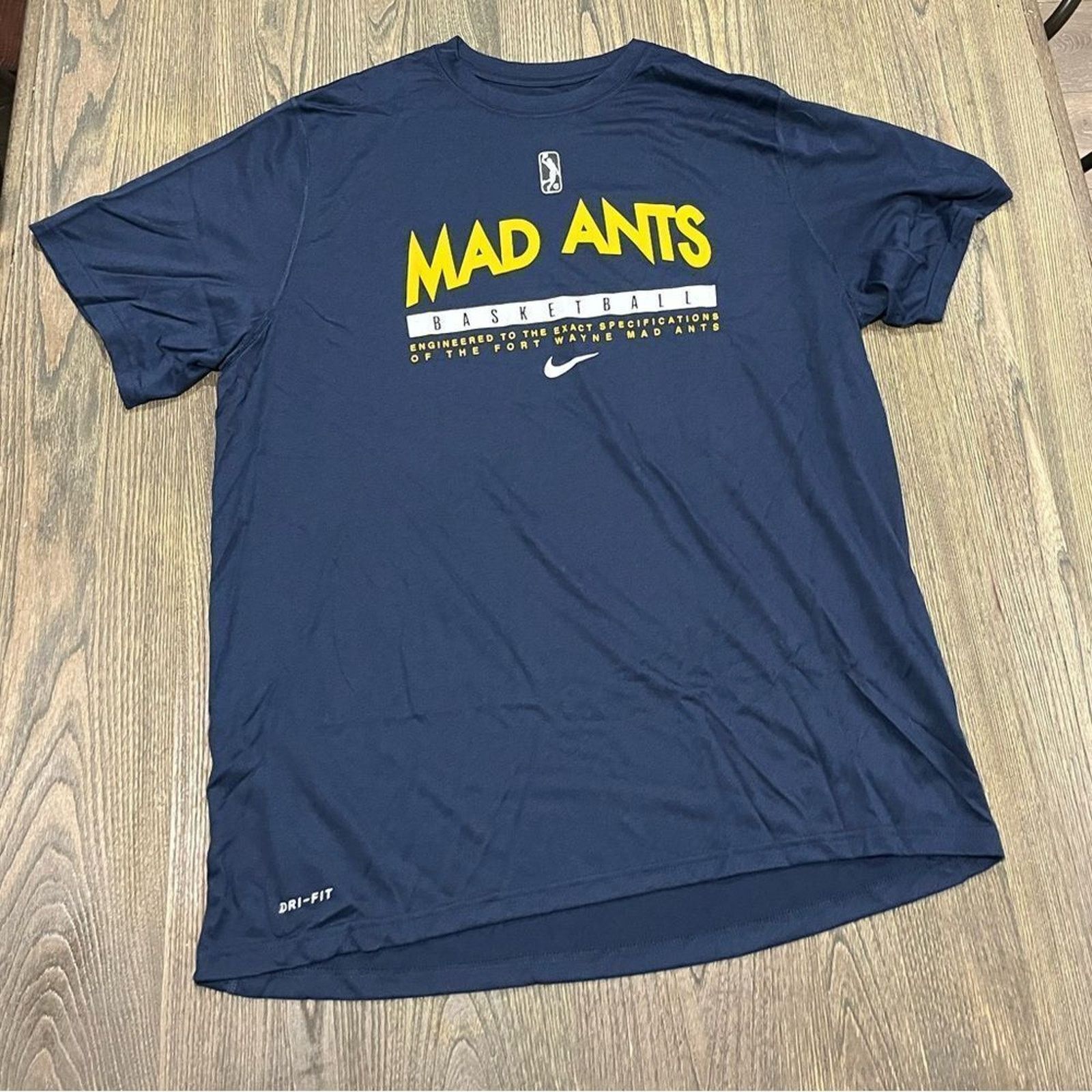 Nike NWOT Nike Womens Dri-Fit WNBA Fort Wayne Mad Ants T-Shirt XL Size XL / US 12-14 / IT 48-50 - 1 Thumbnail