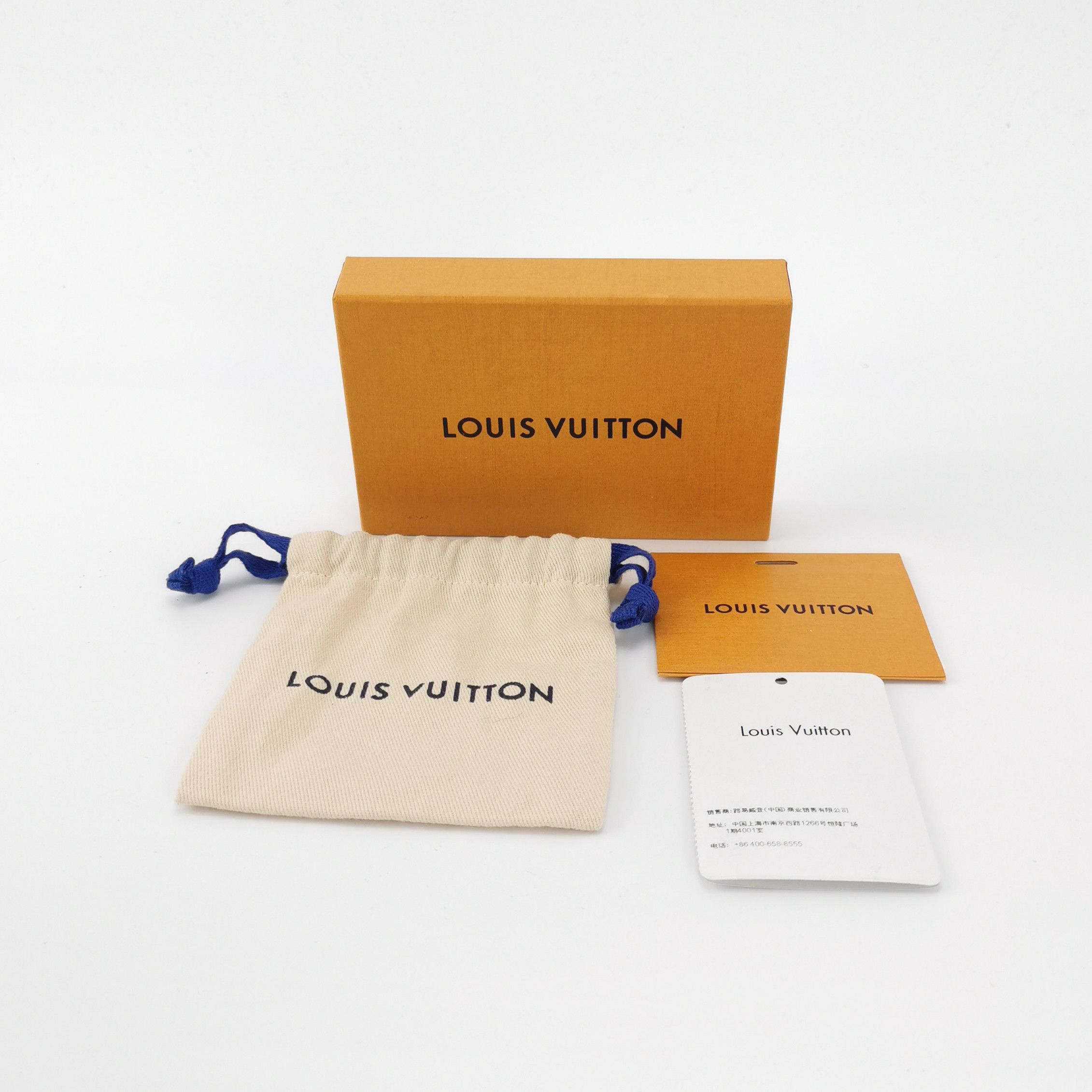 Louis Vuitton Louis Vuitton (LV) Imitation Pearl V Logo Ring Size 15 -z25 Size ONE SIZE - 7 Thumbnail