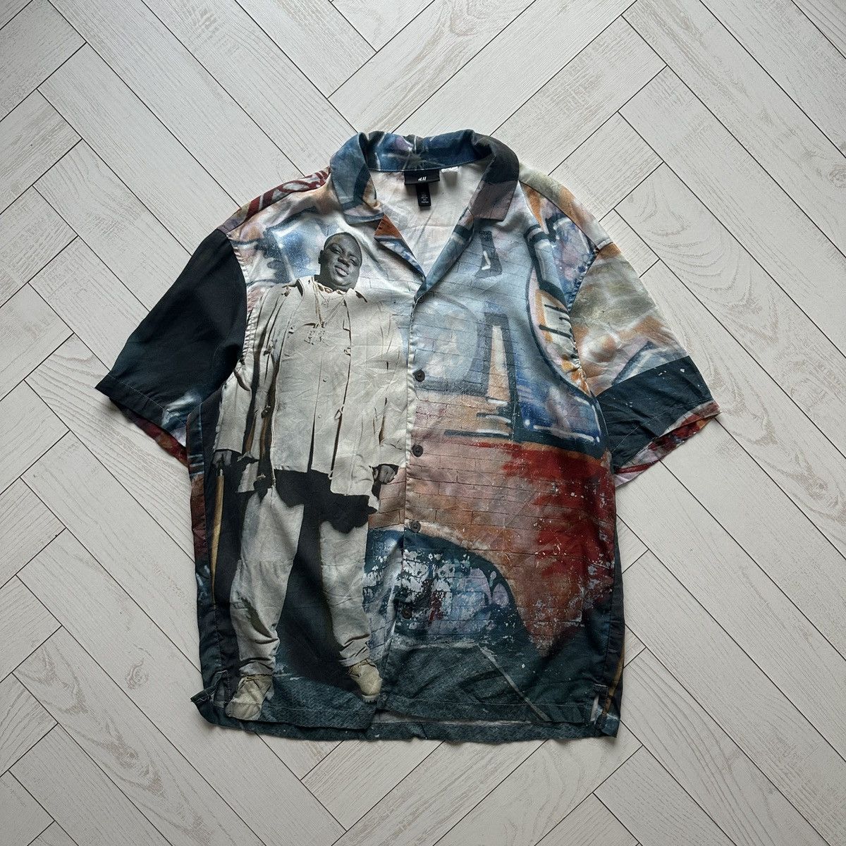 Rap Tees Notorious BIG x H&M AOP shirt relaxed fit rap Tupac og hype Size US S / EU 44-46 / 1 - 1 Thumbnail