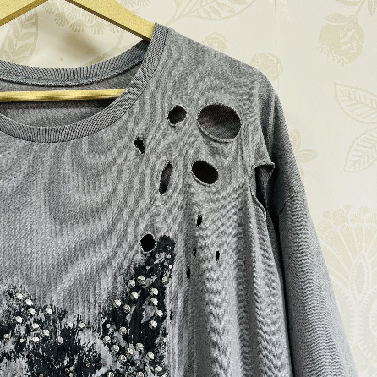 Massimo Dutti Distressed Inditex Beautiful Rebel Stones Fox Ripped TShirt Size US XL / EU 56 / 4 - 6 Thumbnail
